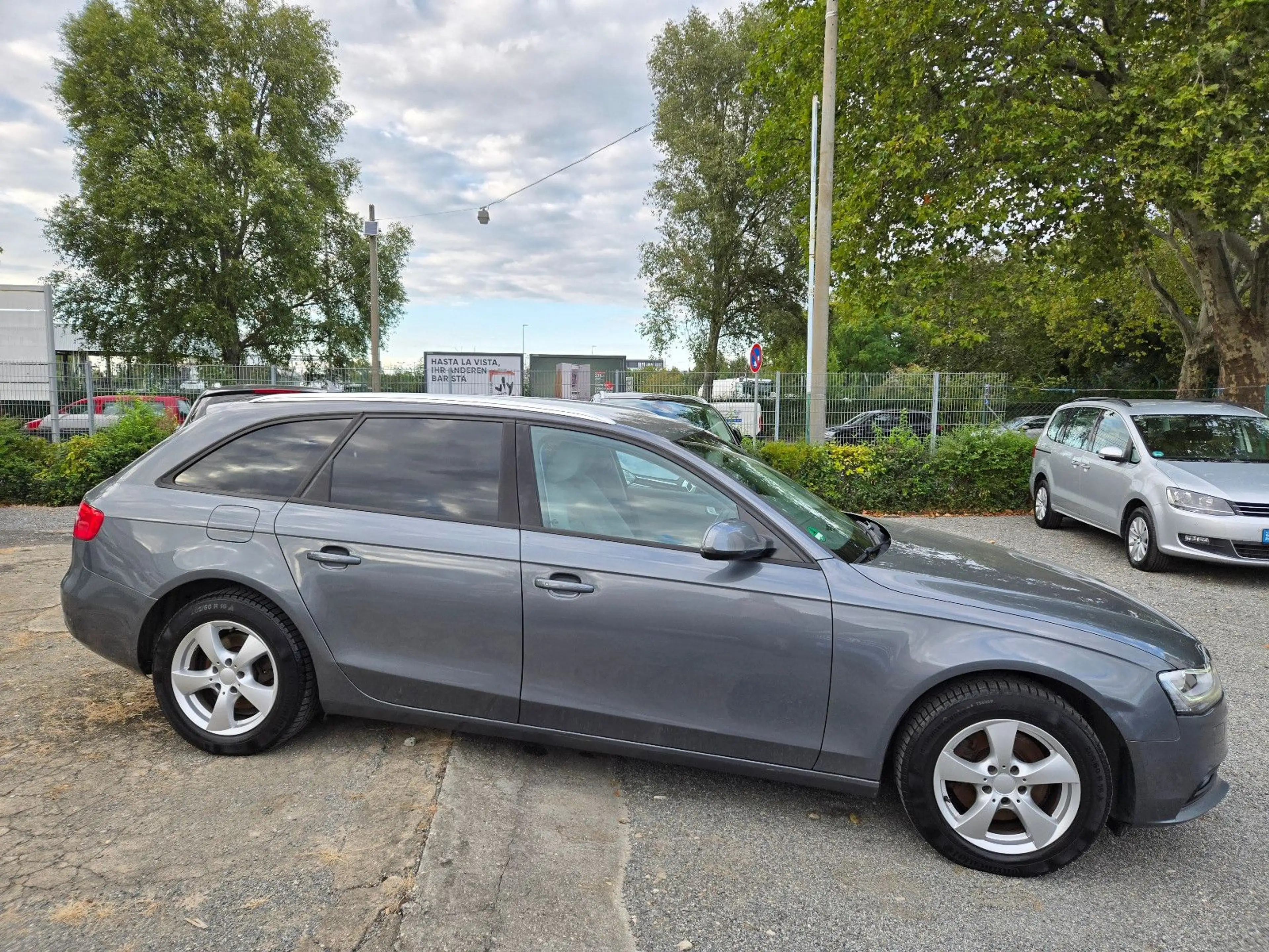 Audi A4 Avant / Automatik / Bi Xenon — photo 7