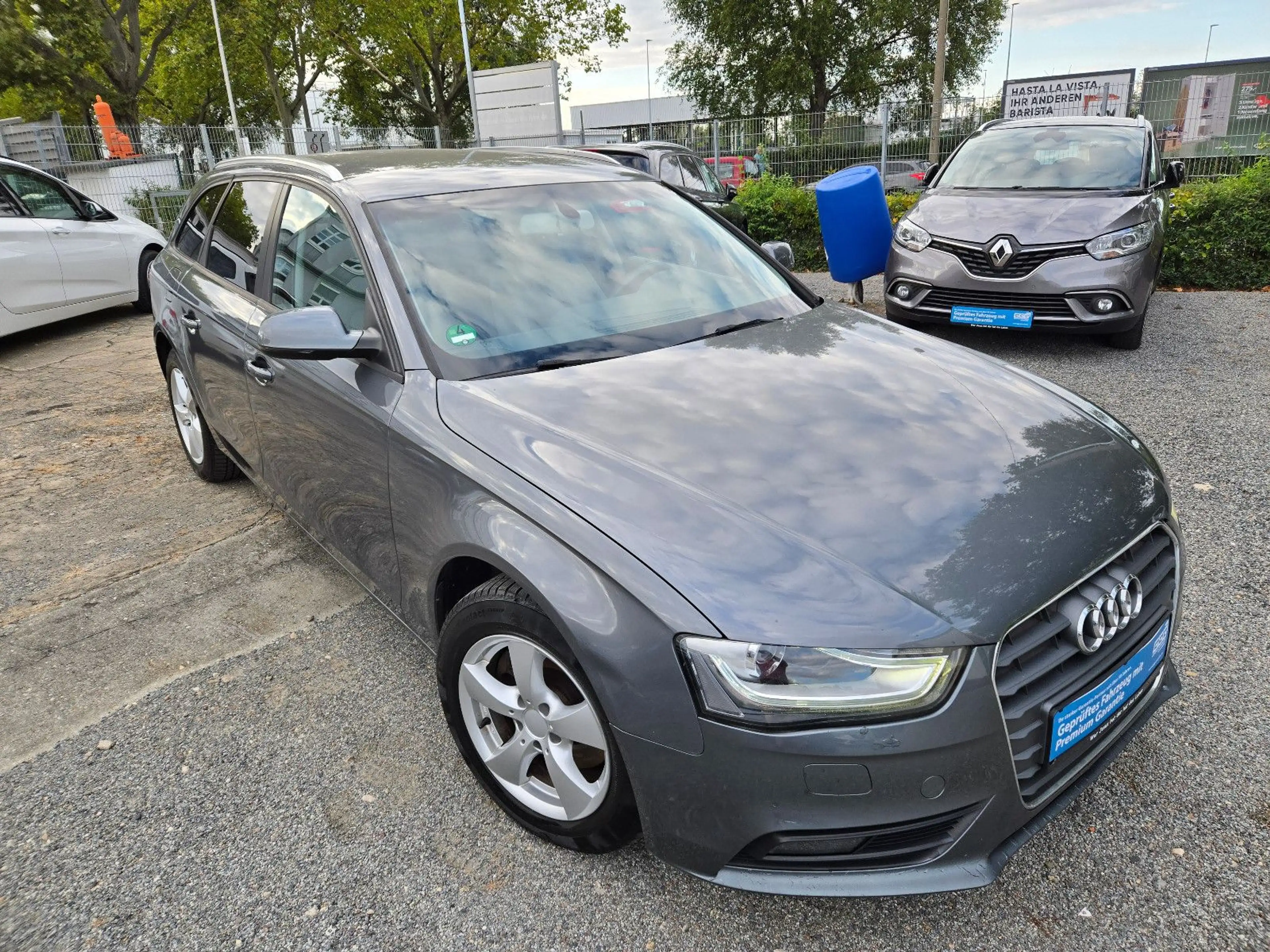 Audi A4 Avant / Automatik / Bi Xenon — photo 9