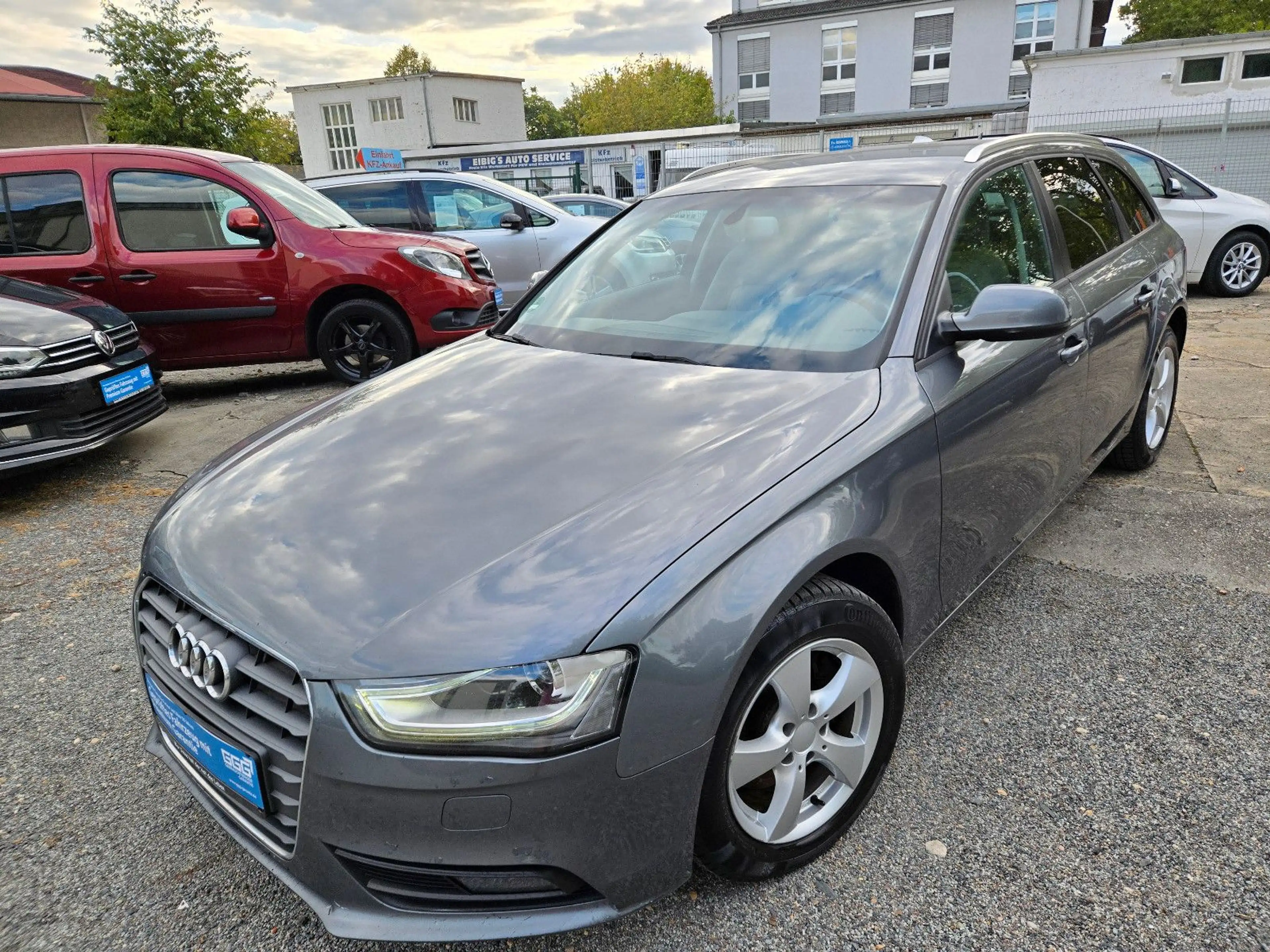 Audi A4 Avant / Automatik / Bi Xenon — photo 2