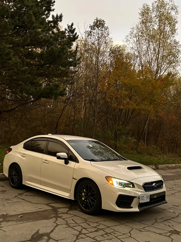 Subaru WRX снимка Subaru WRX