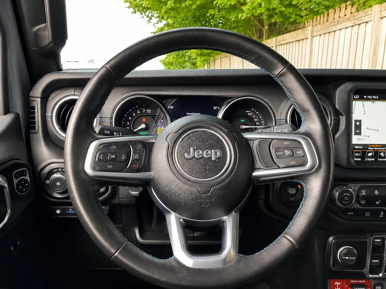 Jeep Wrangler photo Jeep Wrangler