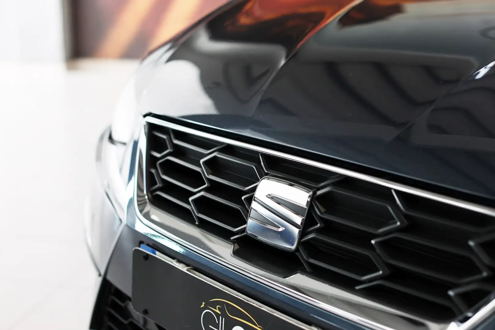 SEAT Ibiza 1.0 TSI S&S FR XS 115 Gris - 2