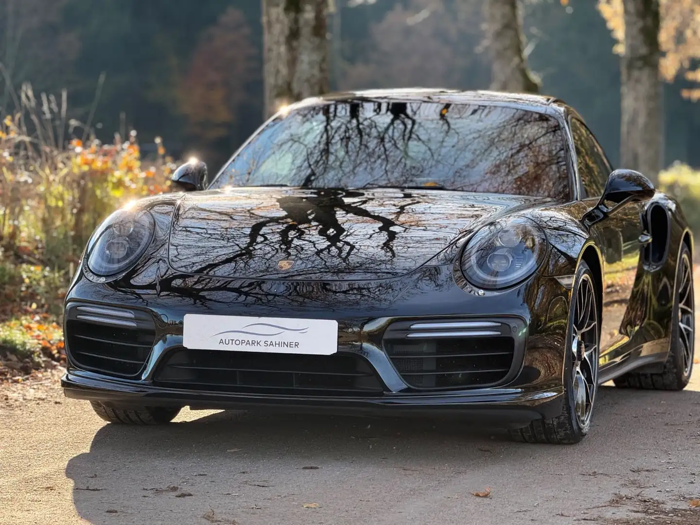 Porsche 911 TURBO S KERAMIK APPROVED 2028 Schwarz - 2