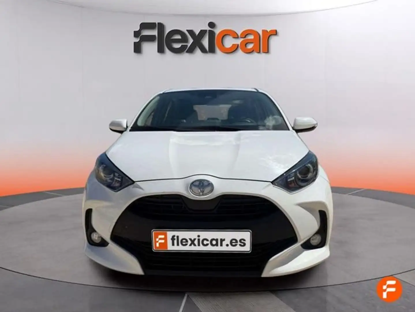 Toyota Yaris 1.0 Active Blanco - 2
