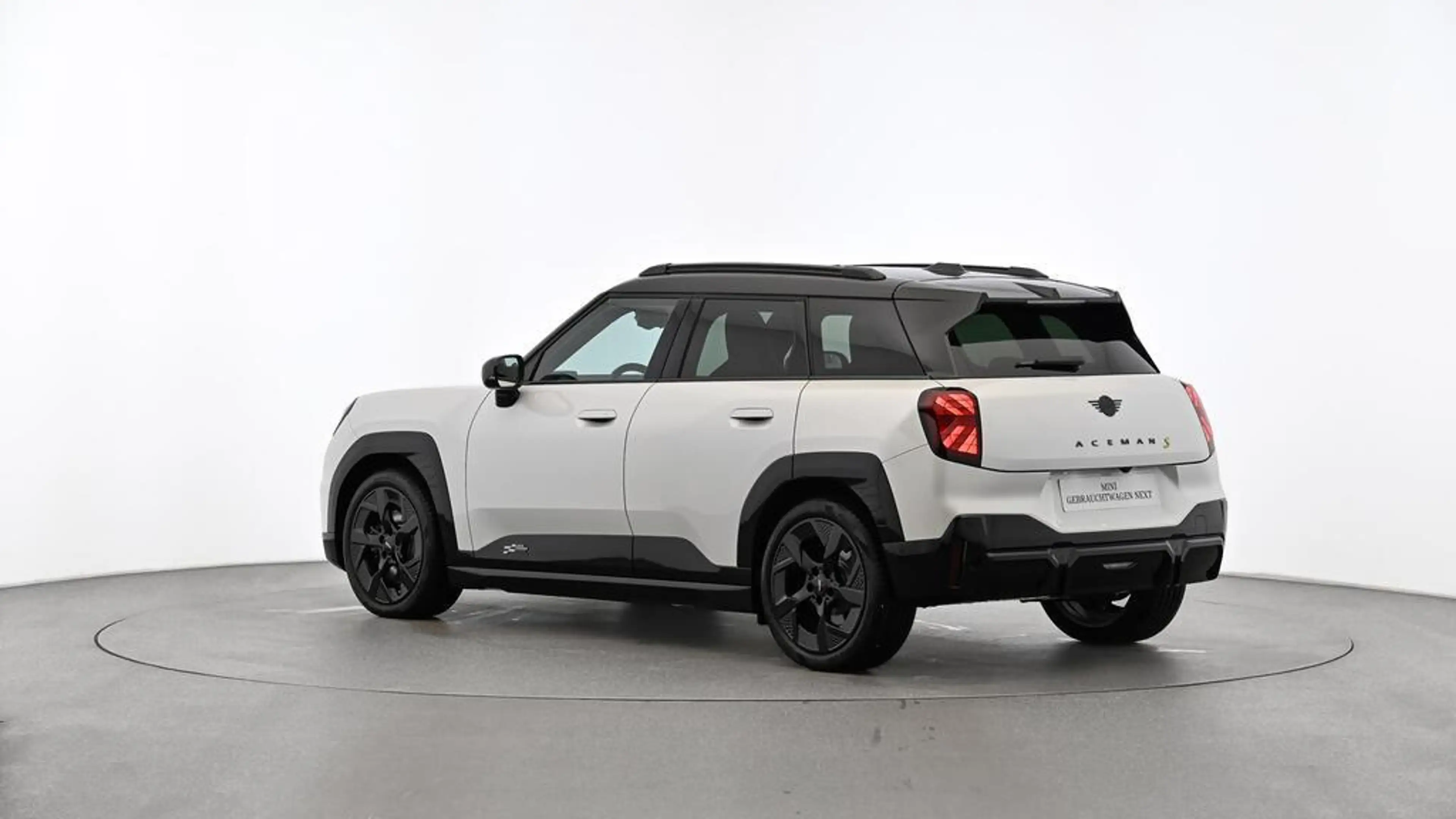 MINI Aceman John Cooper Works Trim — photo 6