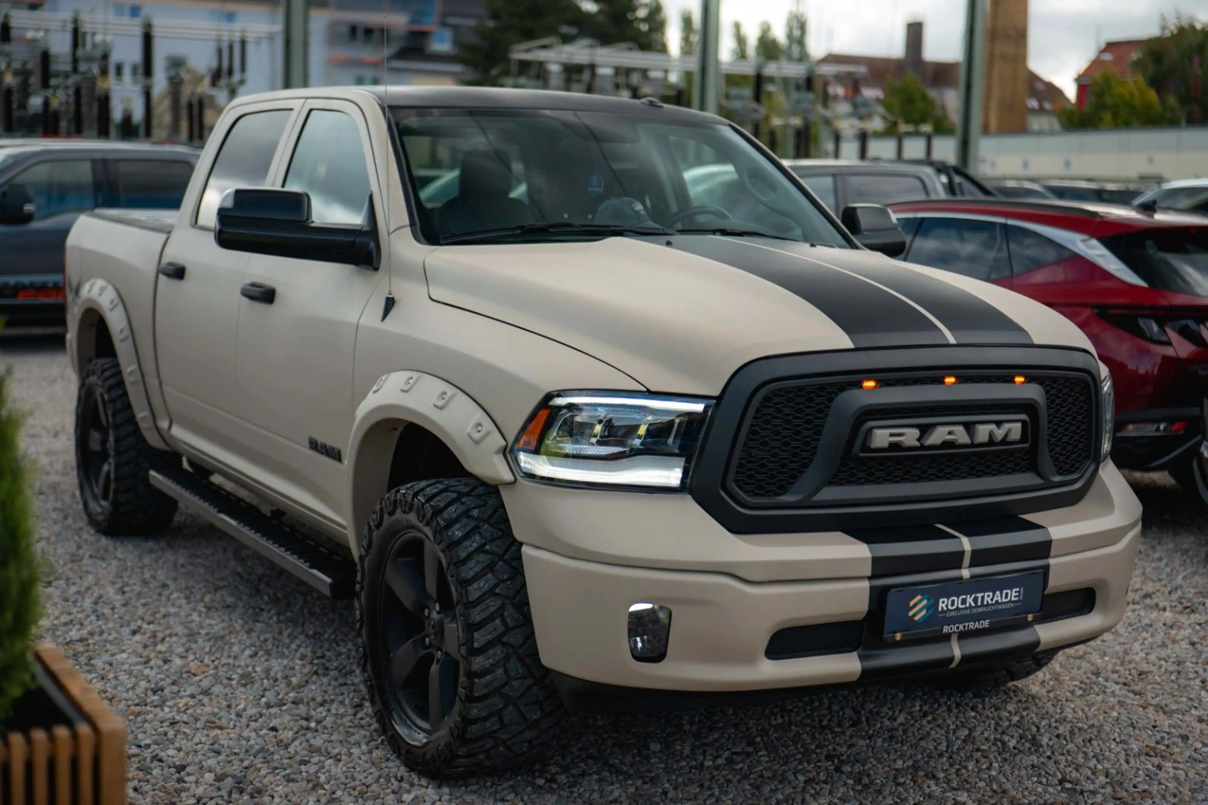 Dodge RAM 5.7 V8 HEMI 4x4 PUNISHER OFFROAD RAPTOR LACK — photo 4