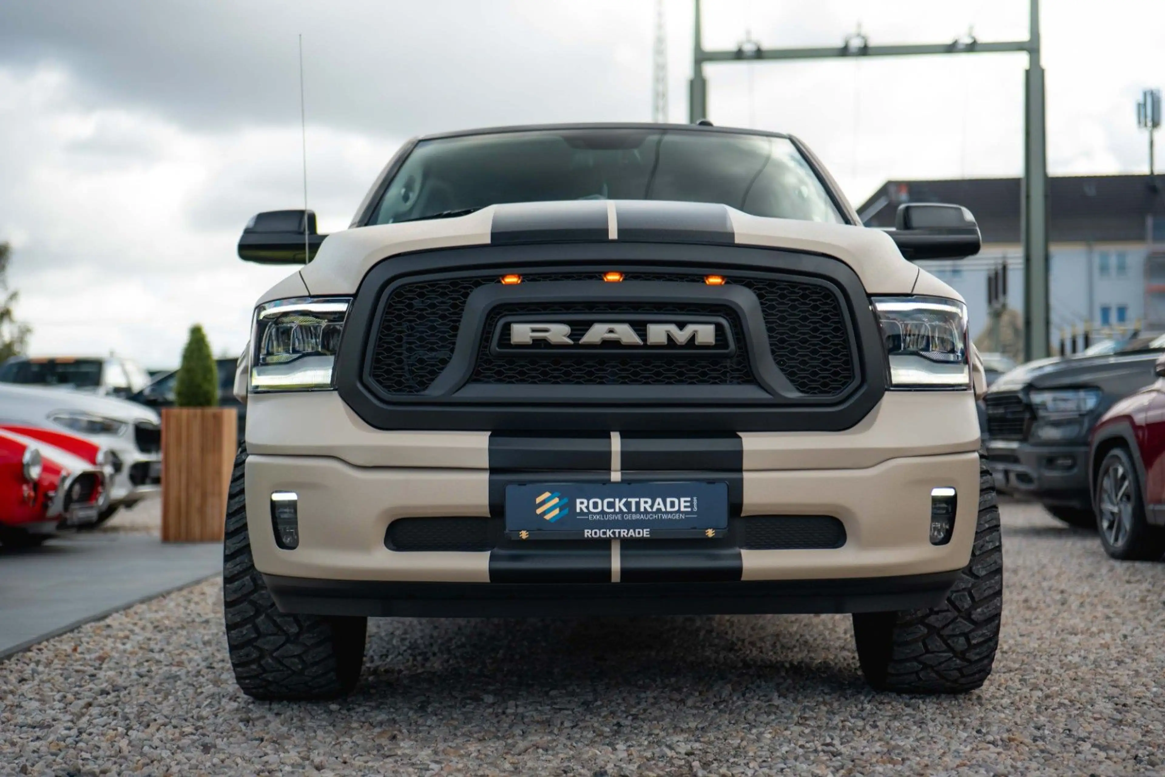 Dodge RAM 5.7 V8 HEMI 4x4 PUNISHER OFFROAD RAPTOR LACK — photo 2