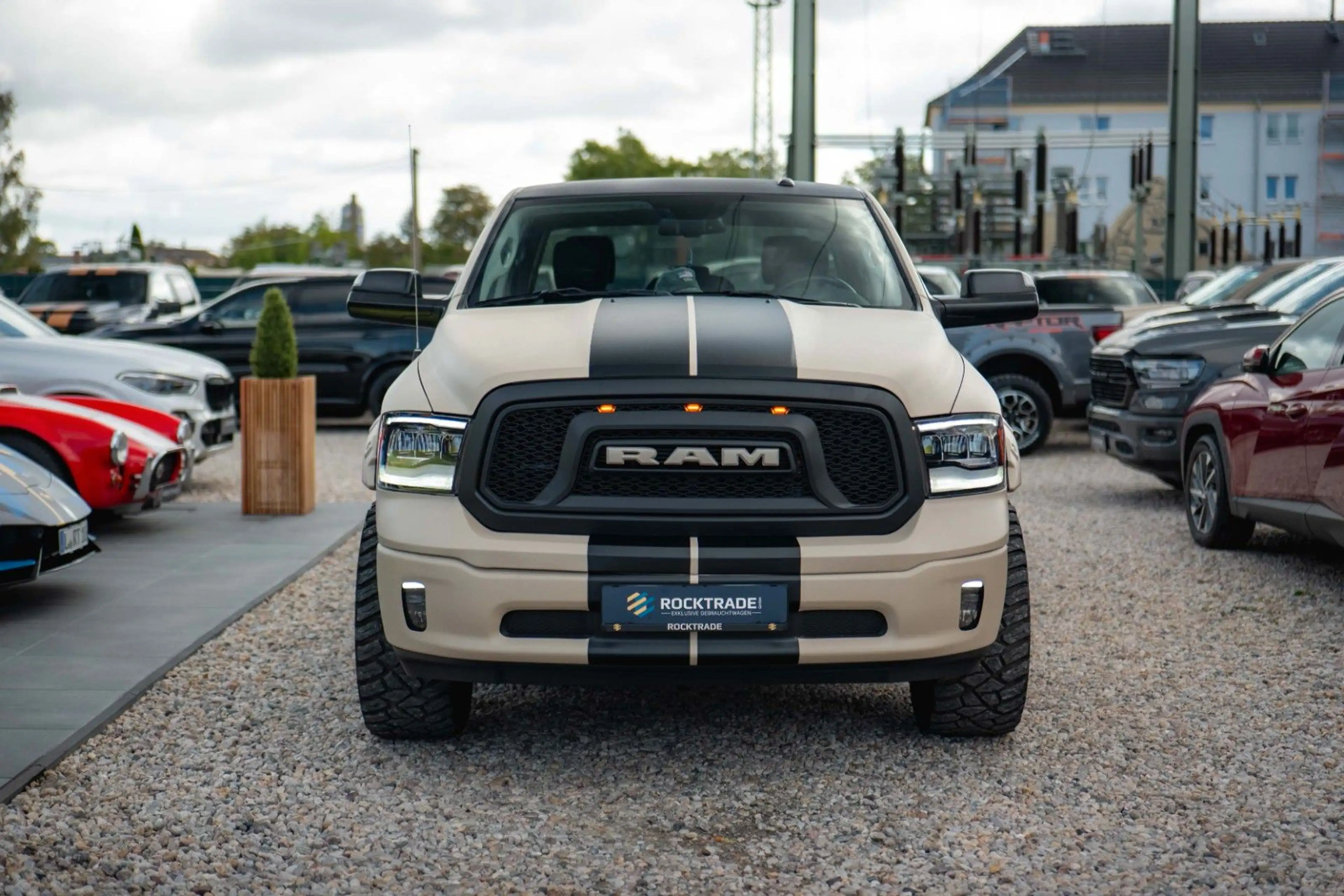 Dodge RAM 5.7 V8 HEMI 4x4 PUNISHER OFFROAD RAPTOR LACK — photo 3