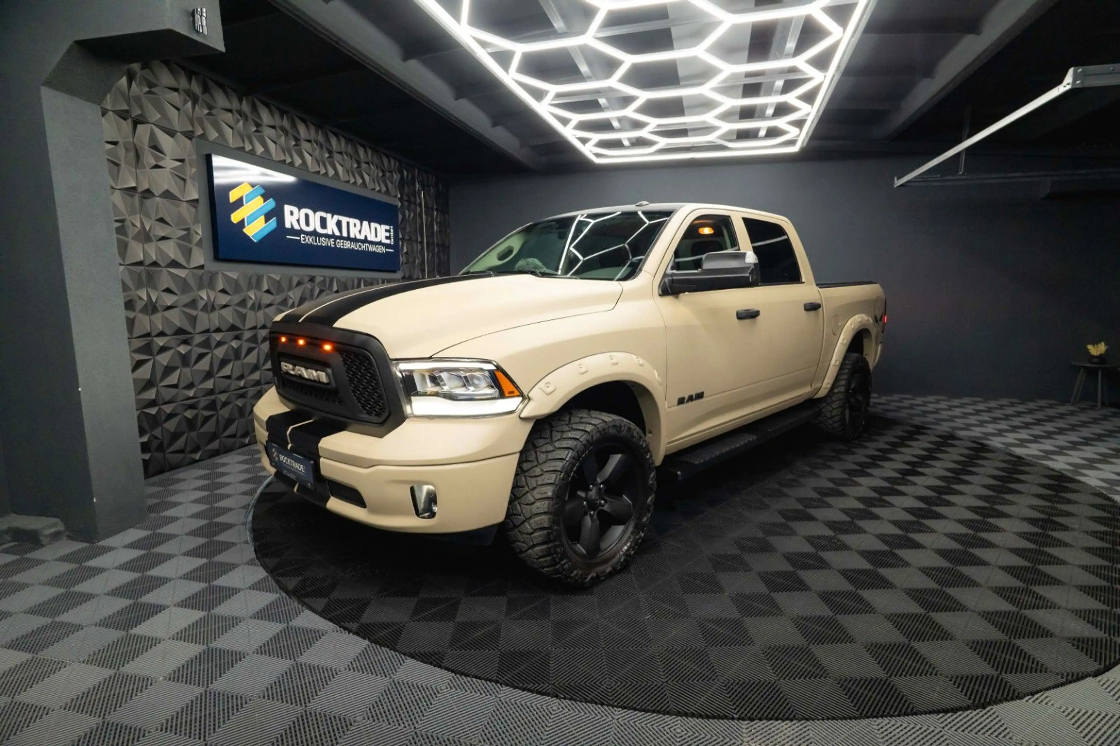 Dodge RAM 5.7 V8 HEMI 4x4 PUNISHER OFFROAD RAPTOR LACK — photo 10