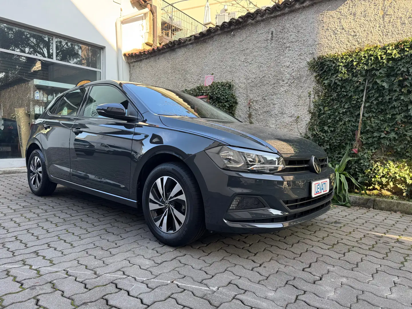 Volkswagen Polo Polo 5p 1.0 evo Comfortline Business 80cv Grigio - 1