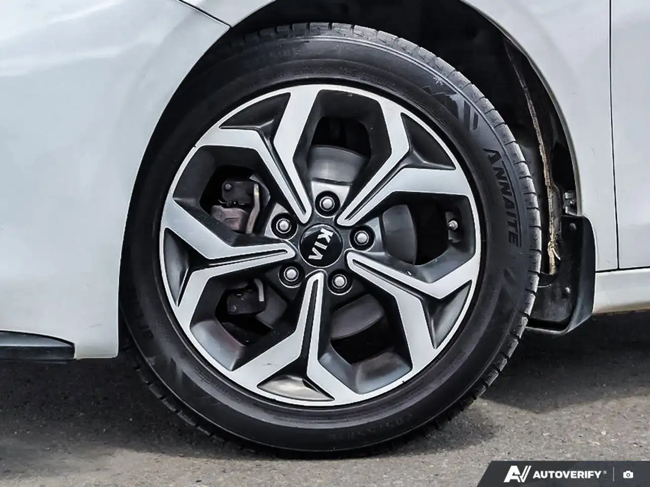Kia Forte снимка Kia Forte