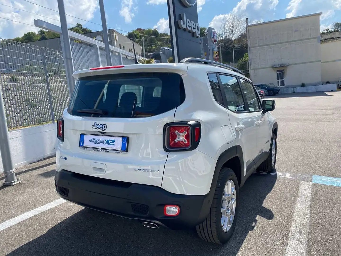 Jeep Renegade 1.3 T4 190CV PHEV 4xe AT6 Limited Biały - 2