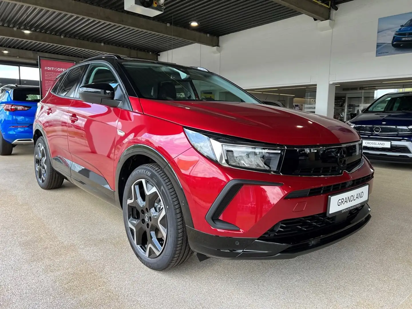 Opel Grandland GS Line 1.2 Turbo Start/Stop MT6 130ch Rouge - 1