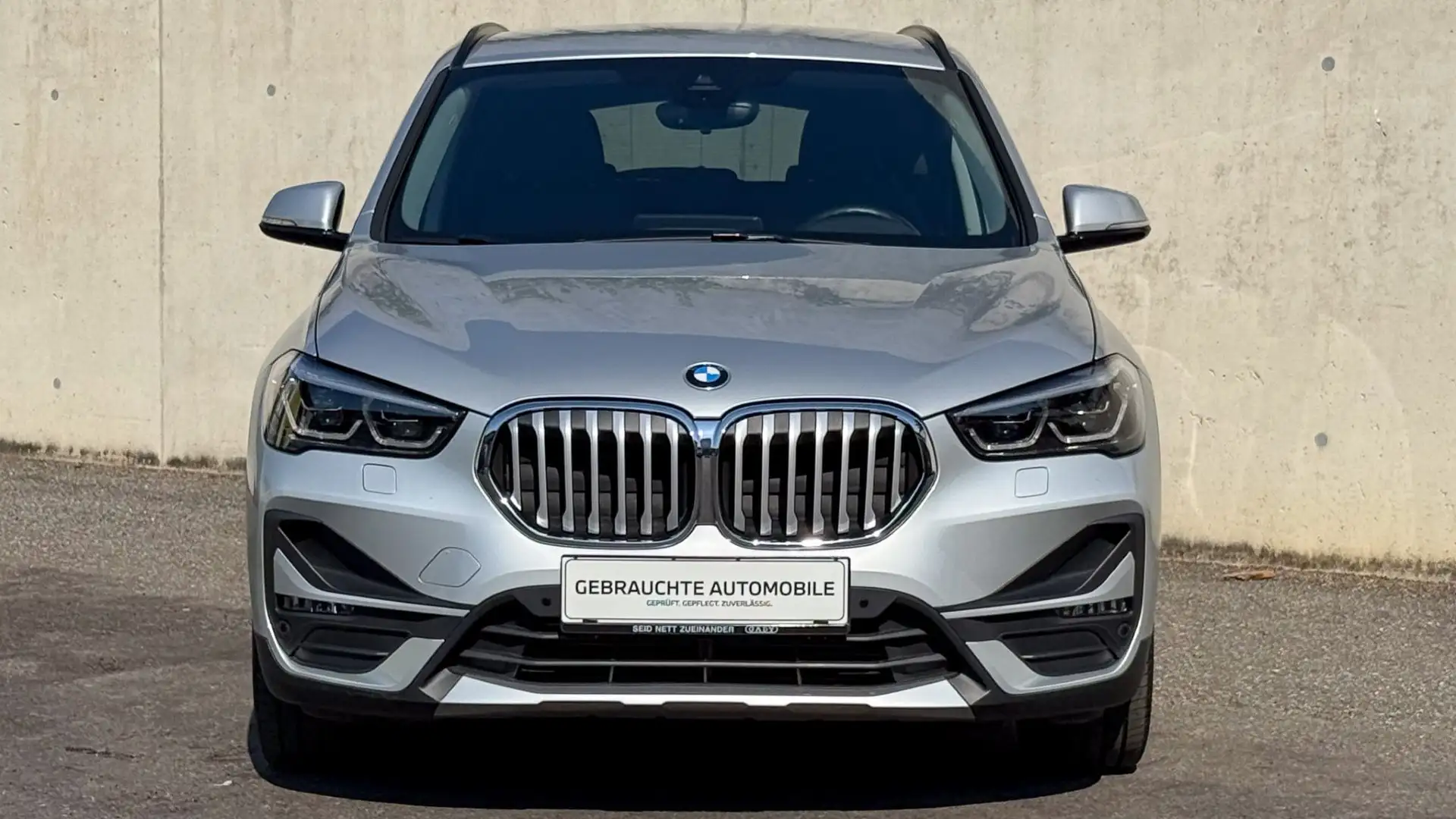 BMW X1 xDrive18d xLine Silber - 2