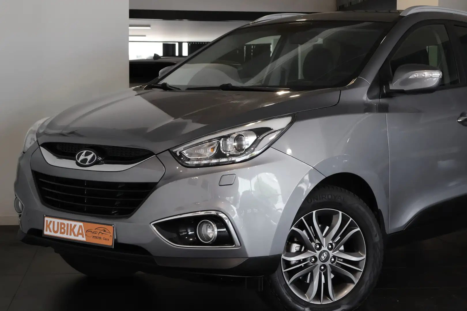 Hyundai iX35 1.6i 2WD Executive Leder Trekhaak Camera Airco * Gris - 2