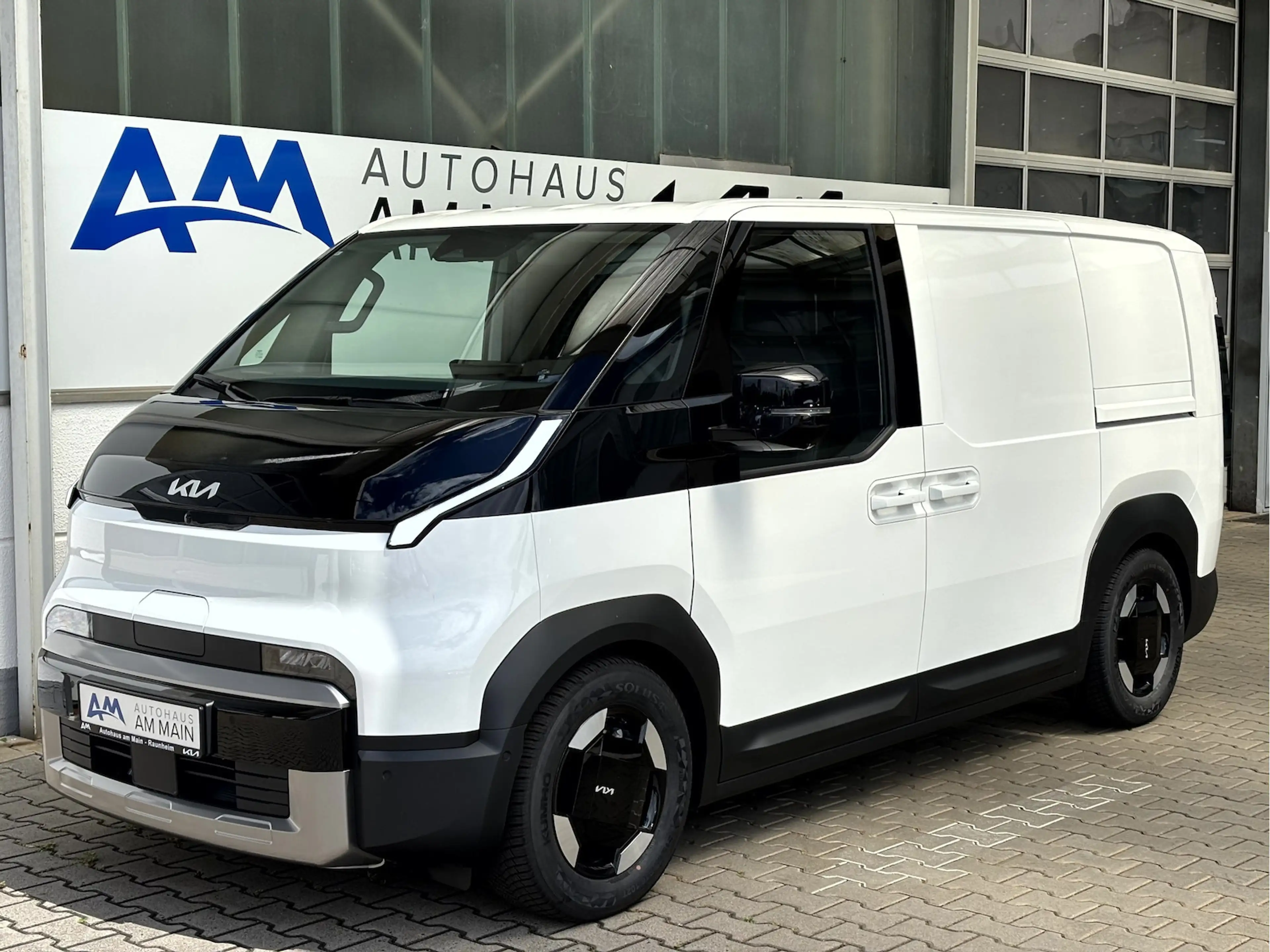 Kia PV5 Cargo L2H1 71 ELITE | 4T | WP | CT | LM | AW — photo 2
