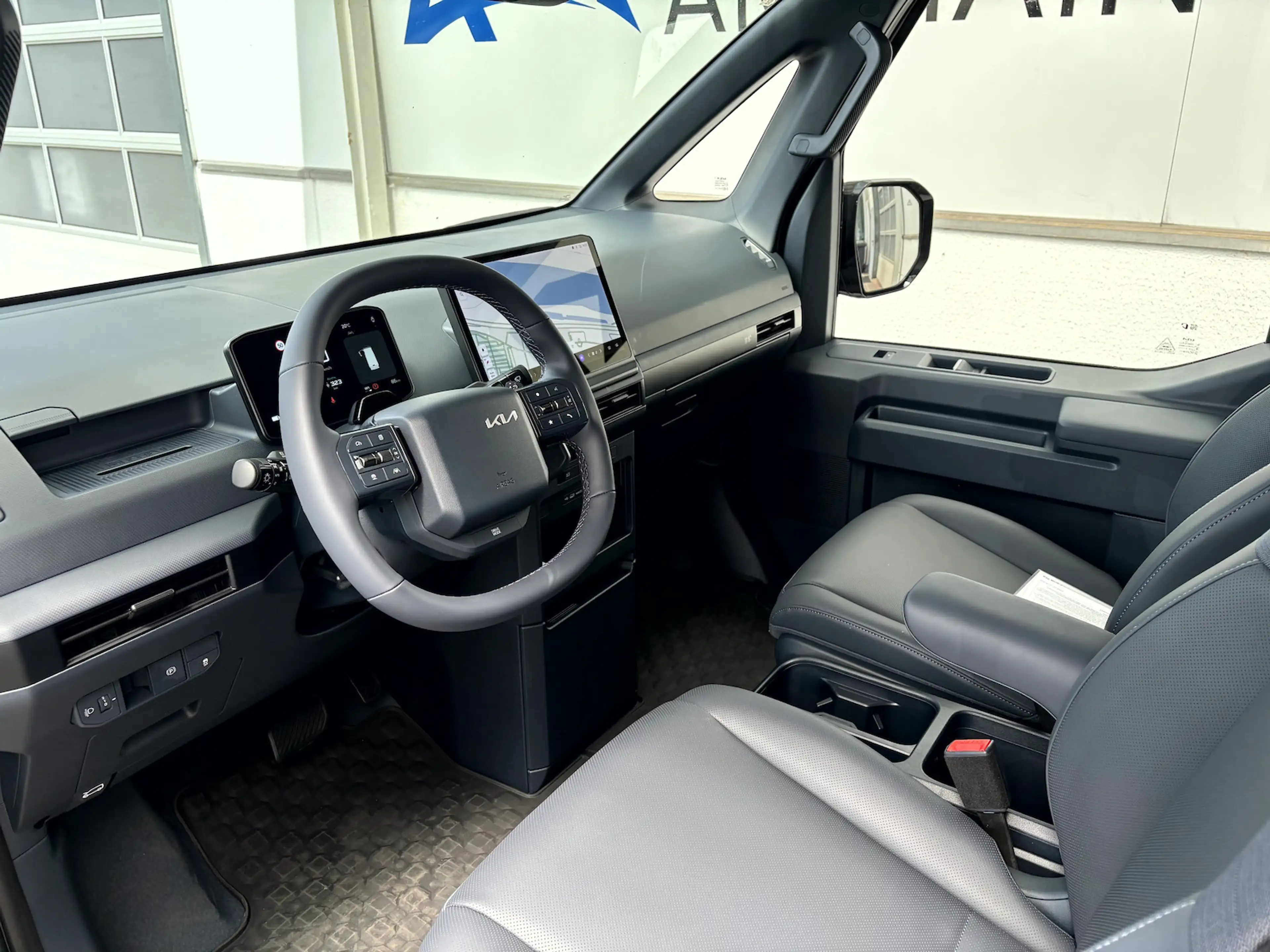 Kia PV5 Cargo L2H1 71 ELITE | 4T | WP | CT | LM | AW — photo 8