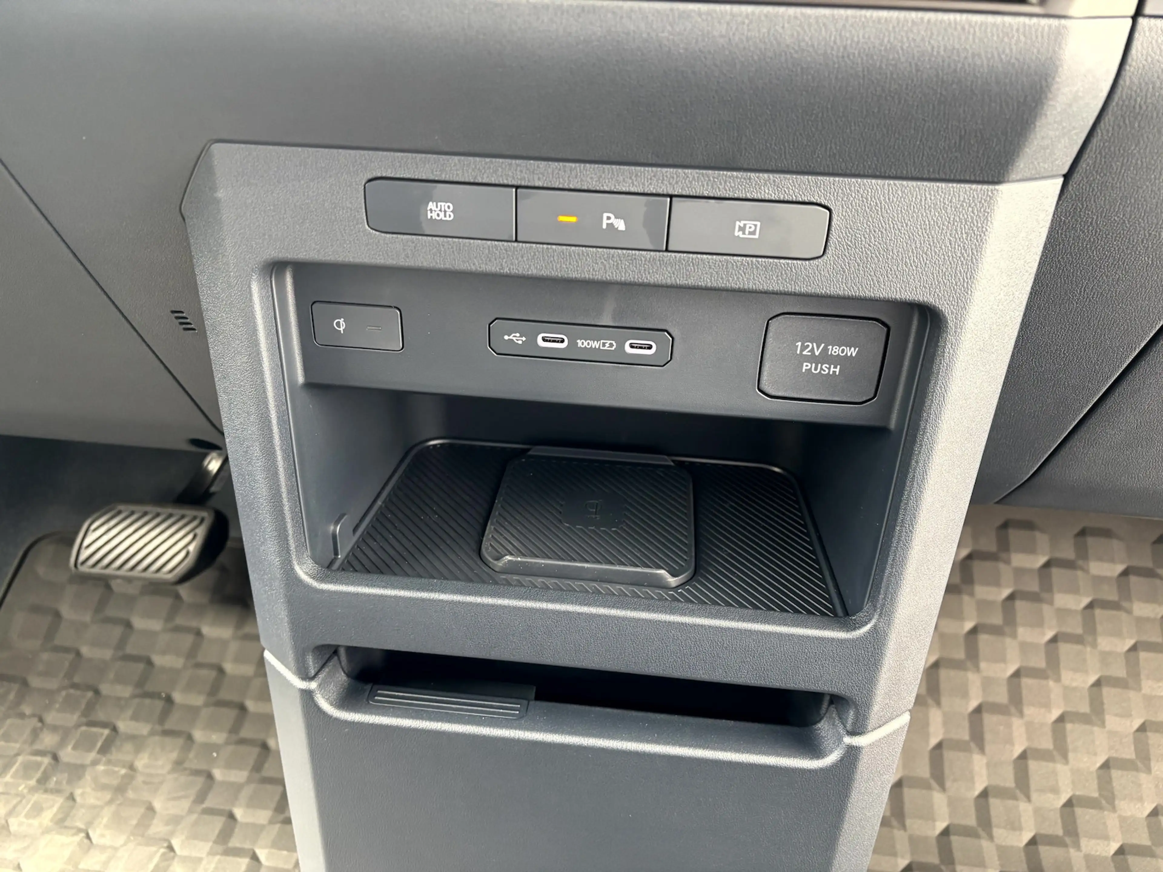 Kia PV5 Cargo L2H1 71 ELITE | 4T | WP | CT | LM | AW — photo 14