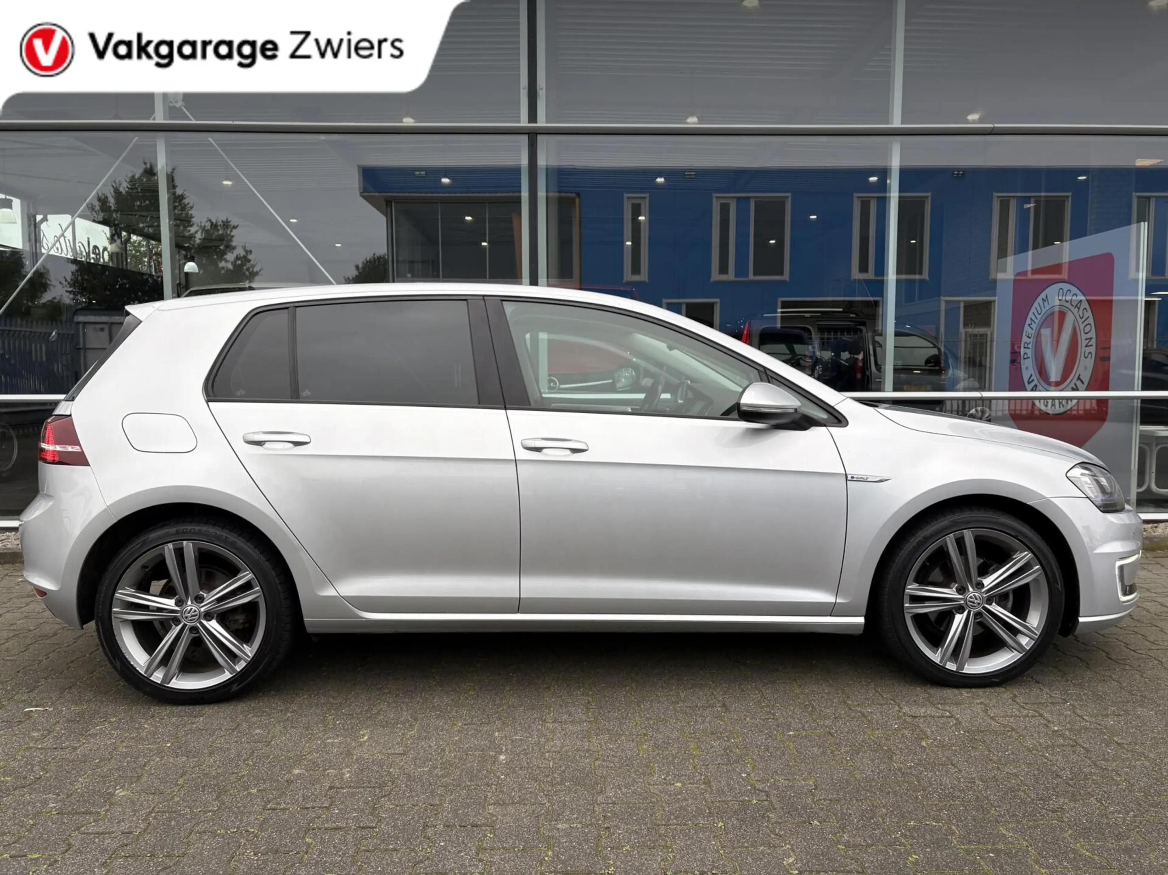 Volkswagen e-Golf | PDC | Android Auto | — photo 9