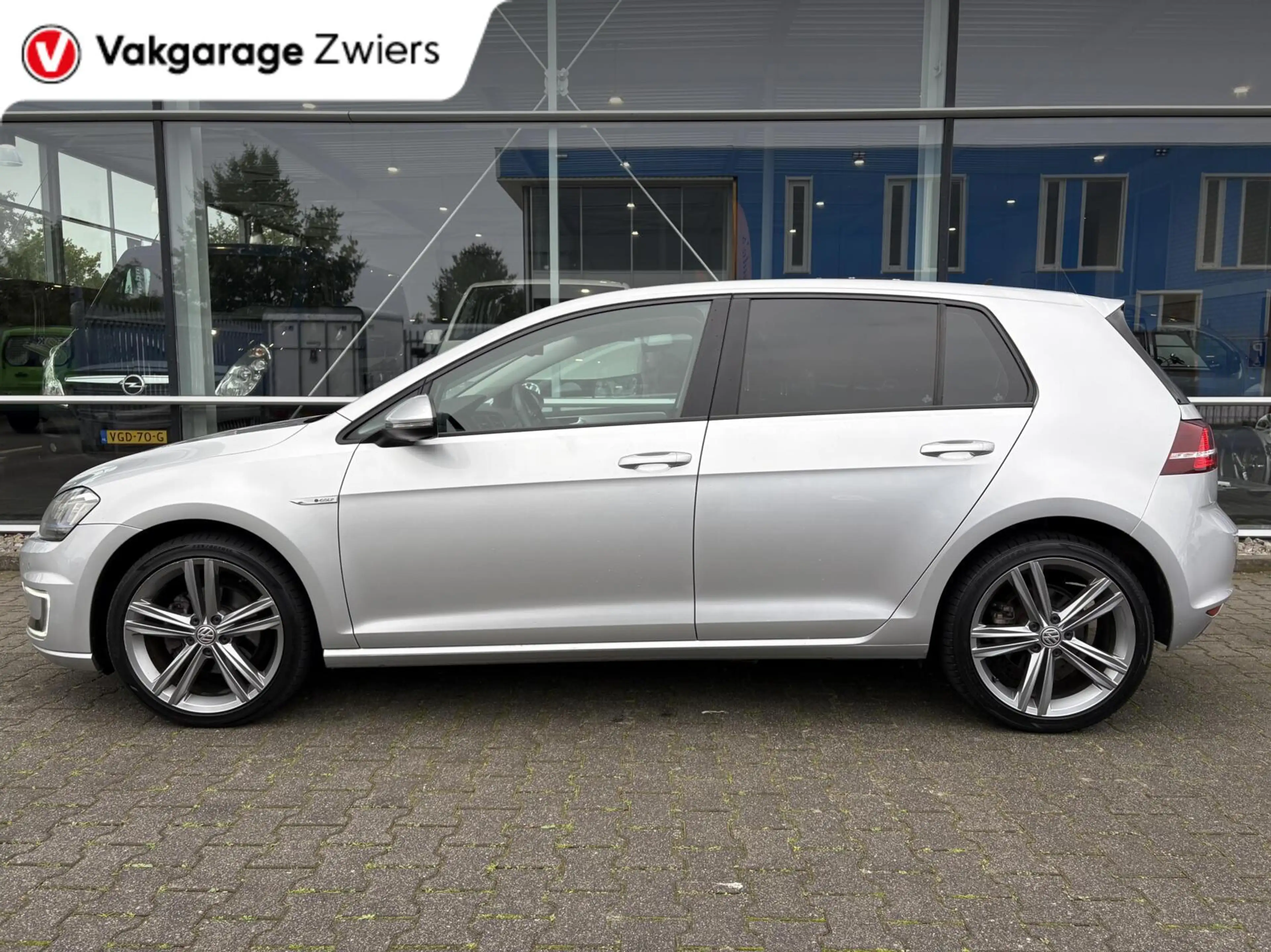 Volkswagen e-Golf | PDC | Android Auto | — photo 3