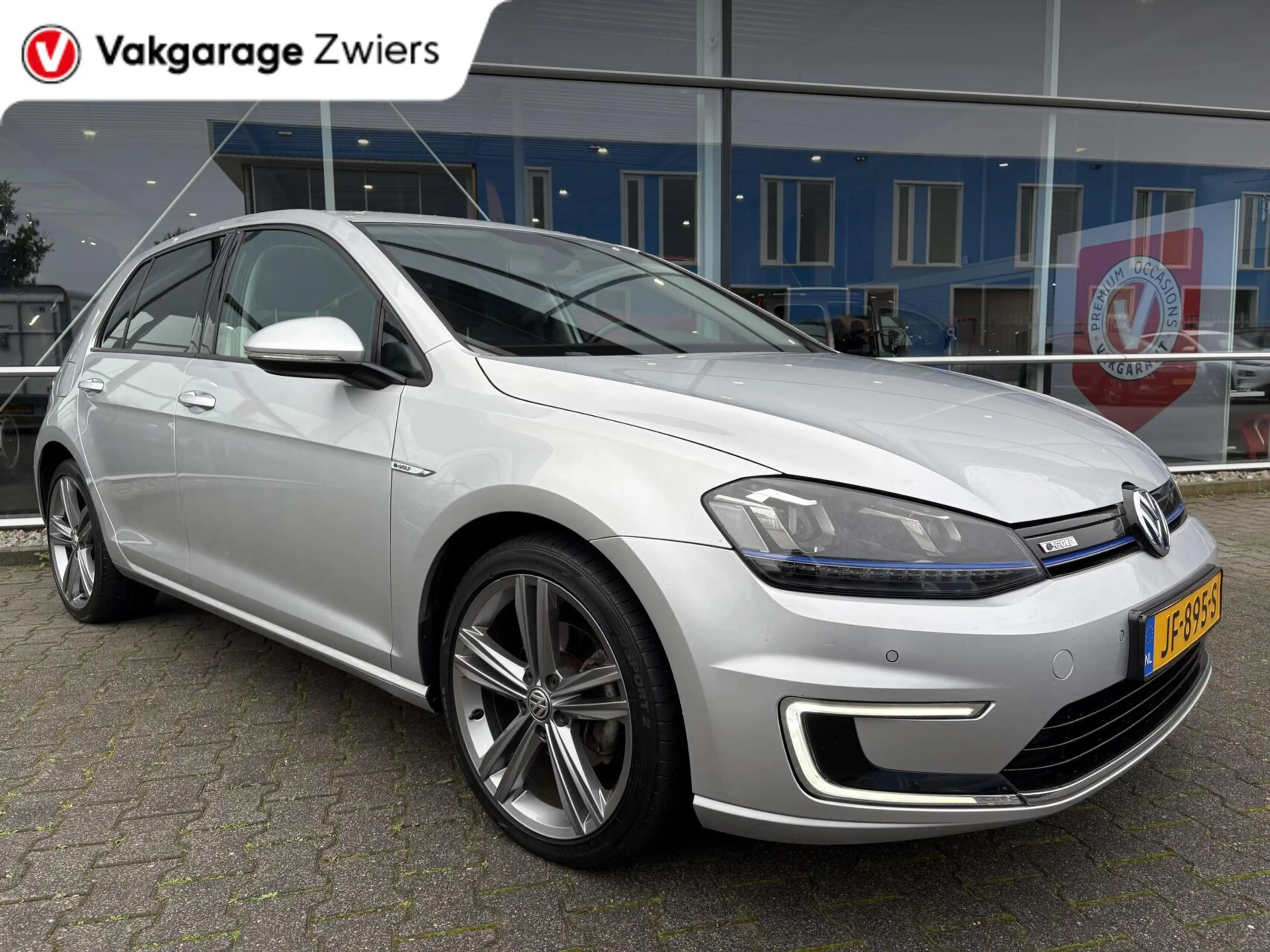 Volkswagen e-Golf | PDC | Android Auto | — photo 10