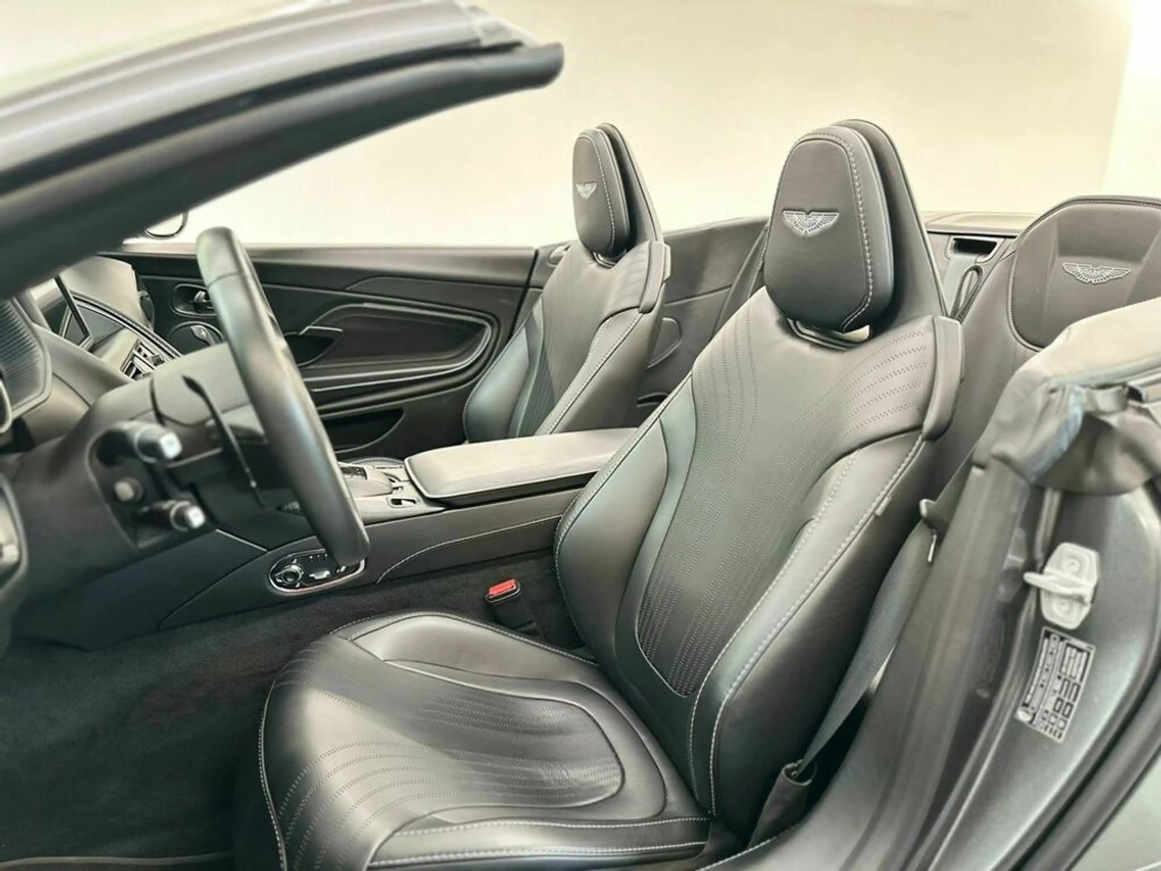 Aston Martin DB11 Volante | Full PPF | 1Y AM Garantie — photo 8