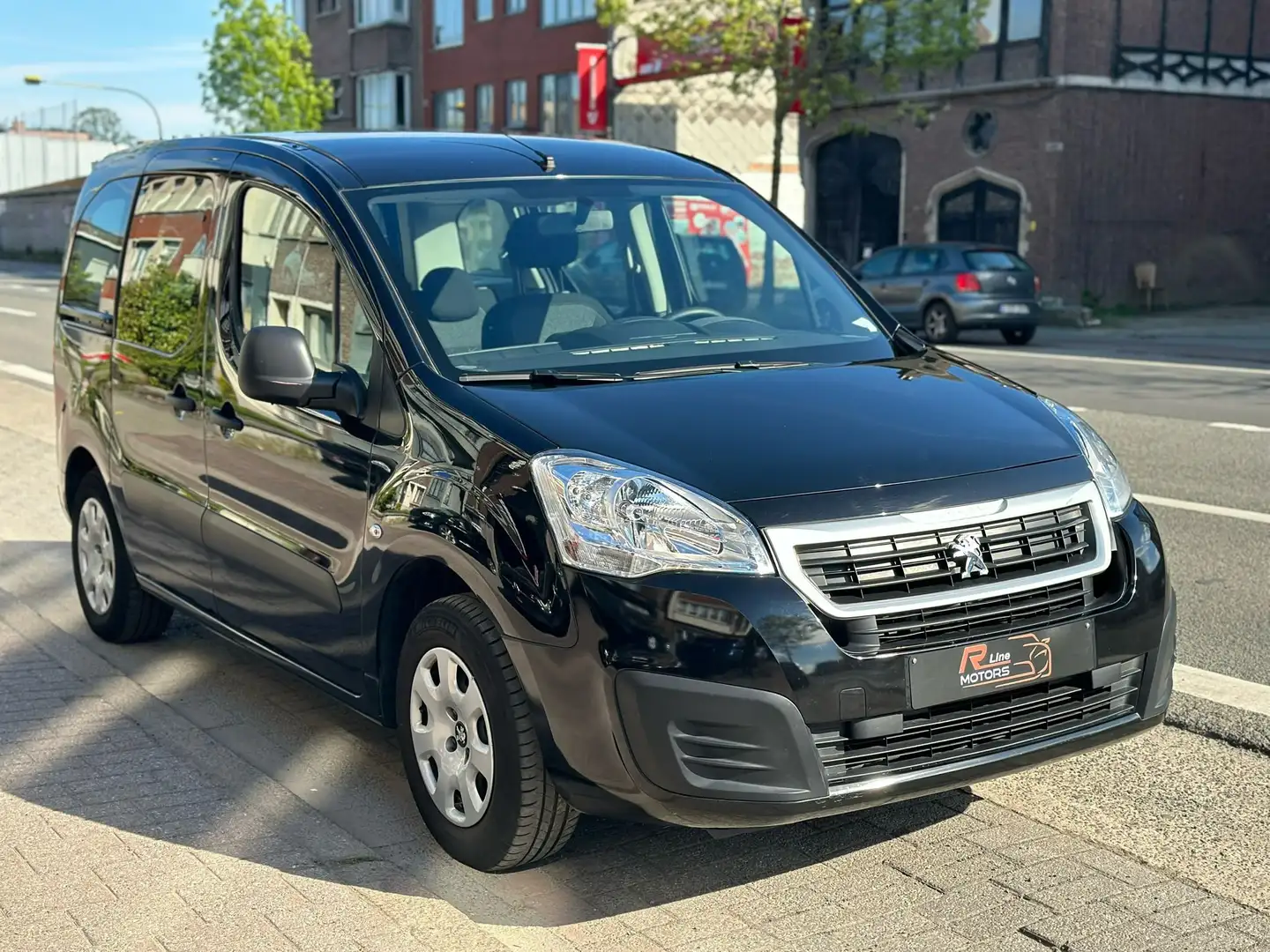 Peugeot Partner 1.6 BlueHDi Active-Parkeerensoren-Airco-21.393KM Noir - 2