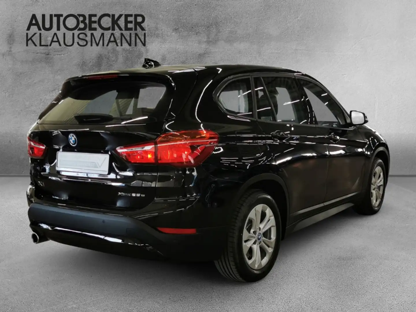BMW X1 xDRIVE 25e ADVANTAGE AUTOMATIK STANDKLIMA Negro - 2
