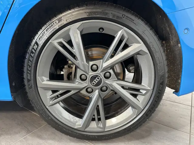 Audi A3 view 3