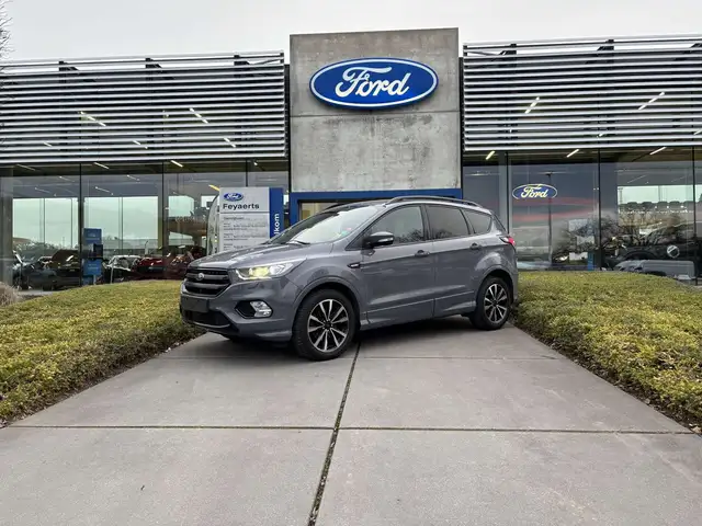 Ford Kuga ST-LINE 1.5i Ecoboost met 120 PK!