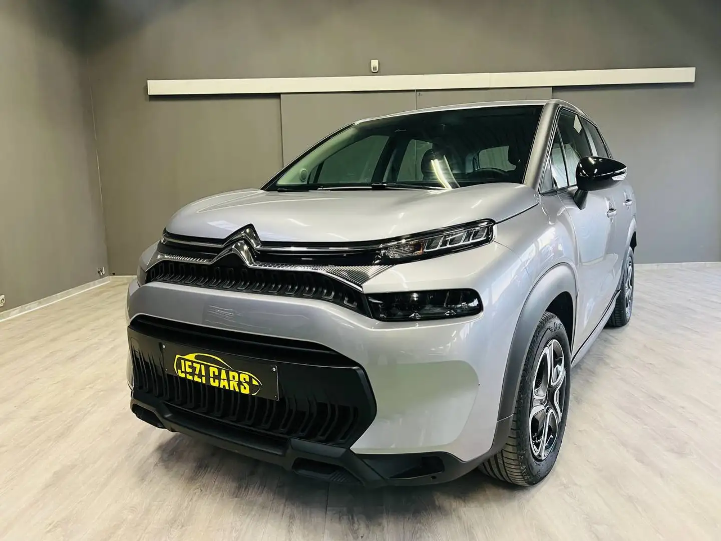 Citroen C3 Aircross Aircross 1.2 * 1 jaar Garantie * Grijs - 2