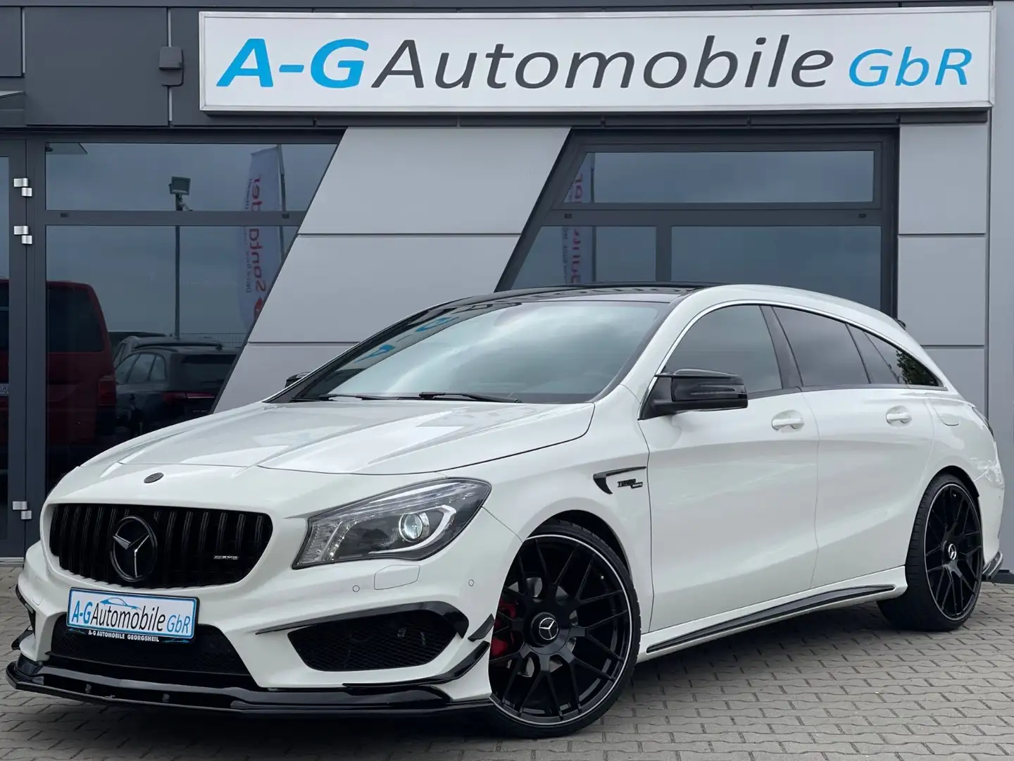Mercedes-Benz CLA 200 Shooting Brake-AMG Optik-Schalensitze Blanc - 1