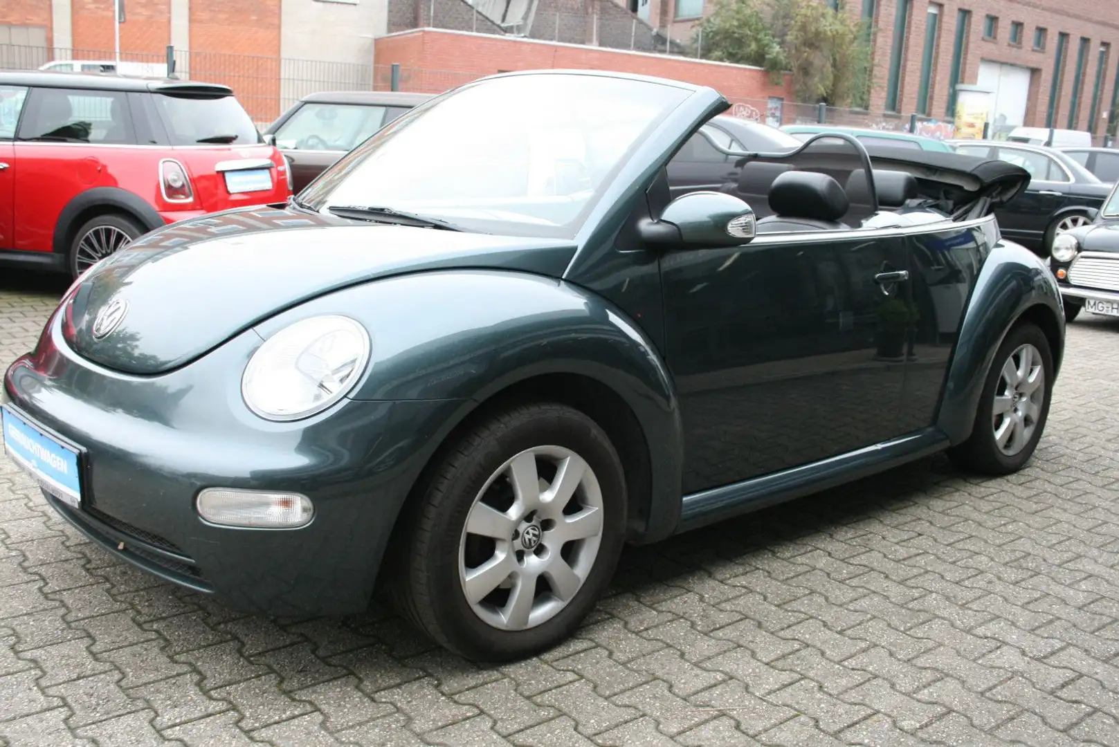 Volkswagen New Beetle Cabriolet 2.0 Highline Grün - 2