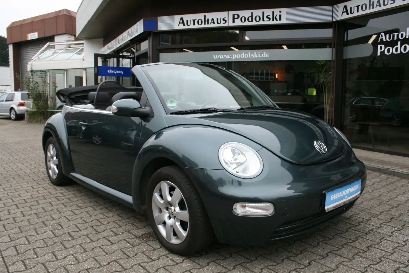 Volkswagen New Beetle Cabriolet 2.0 Highline Grün - 1