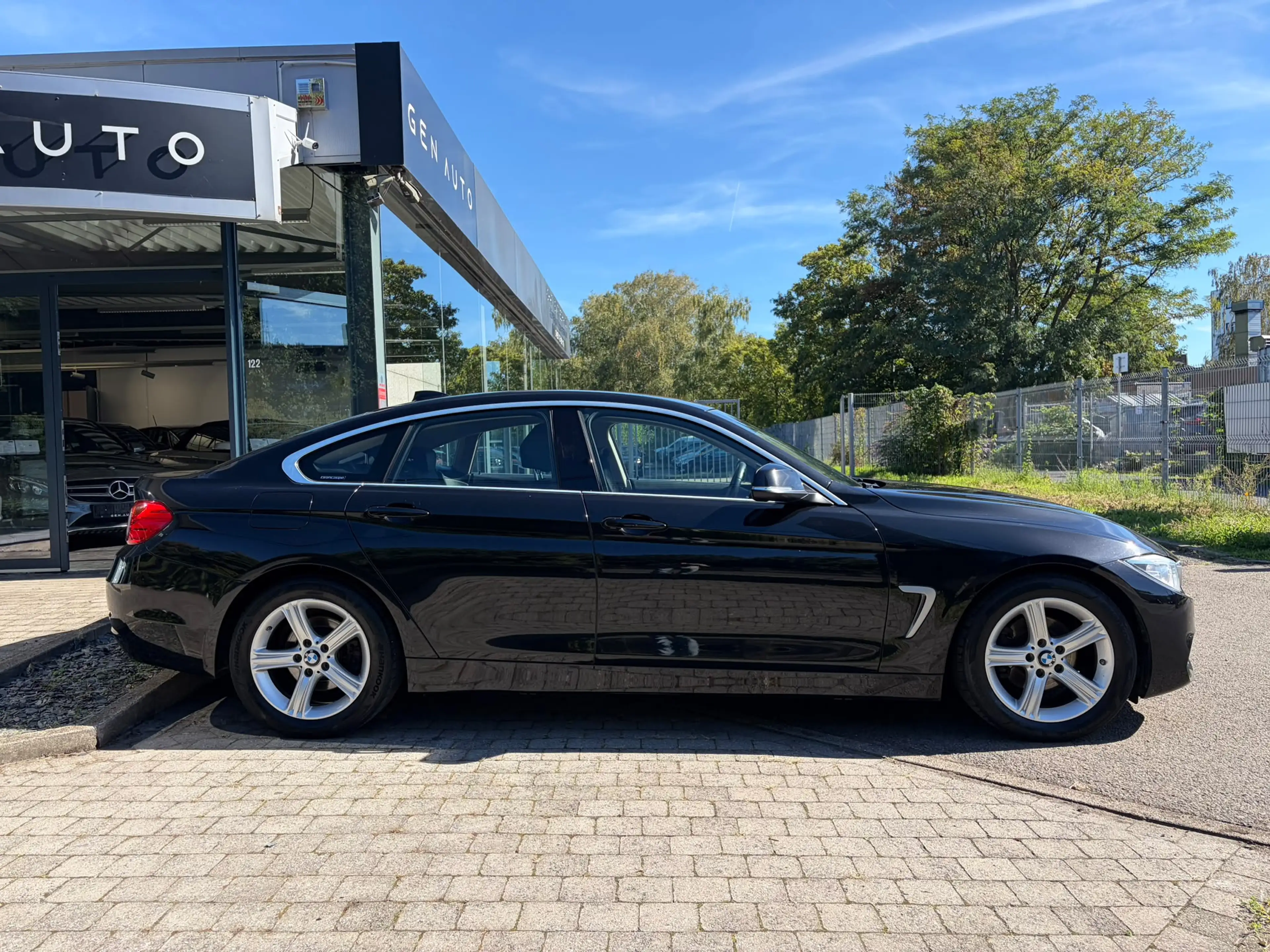 BMW 418 dA Gran Coupé Sport Edition Euro6b Volant M Grand GPS Siège Chauffant * 12 MOIS GARANTIE * — photo 4