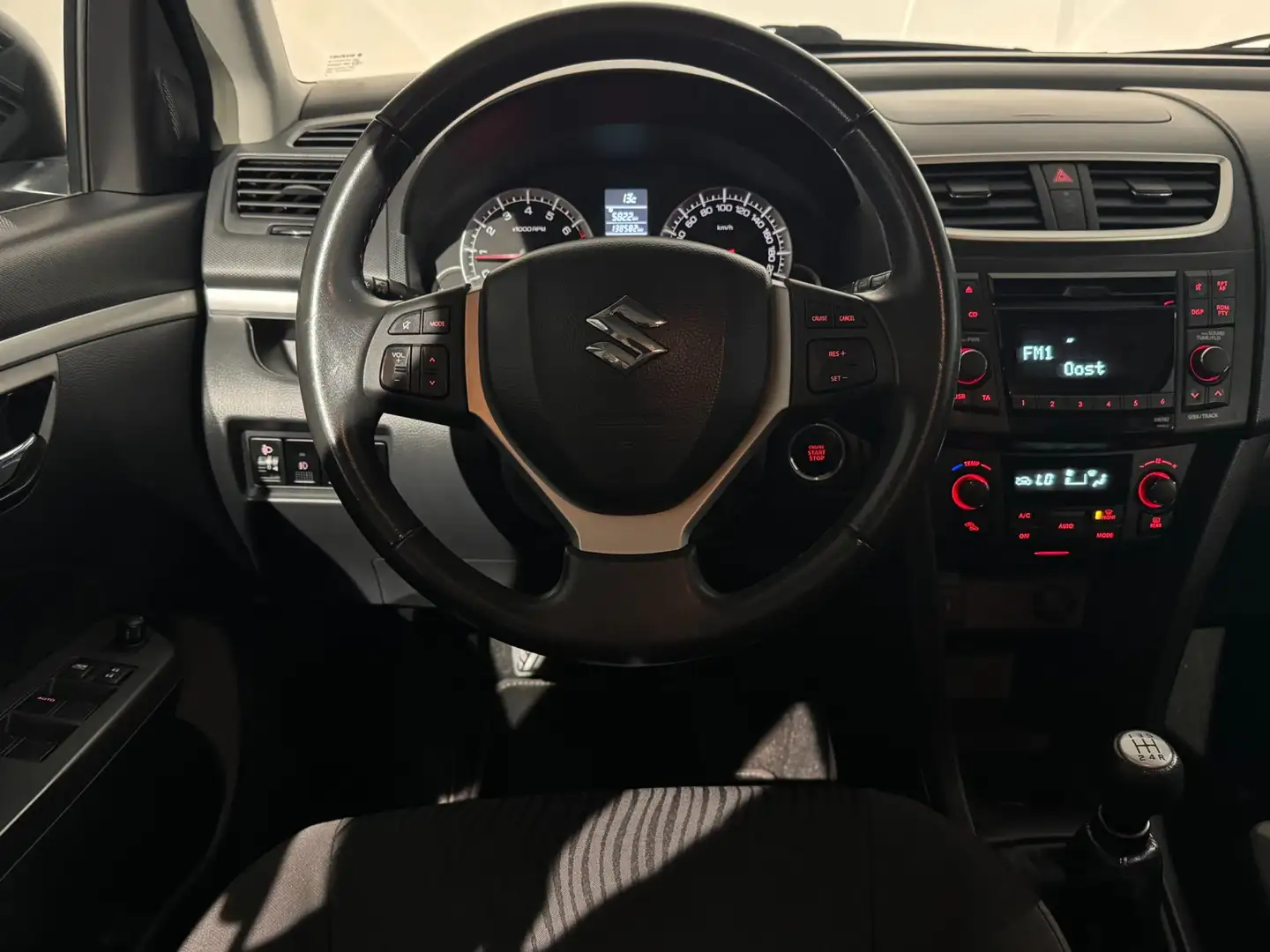 Suzuki Swift 1.2 Summer EASSS /Airco/Cruise/Keyless/Stoelverw./ Gris - 2