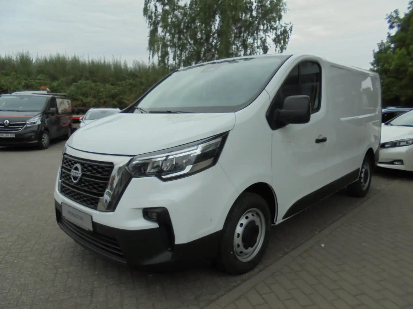 Nissan Primastar Kasten N-Connecta L1H1 dci130 3,0t 6MT Navi LRB Weiß - 2