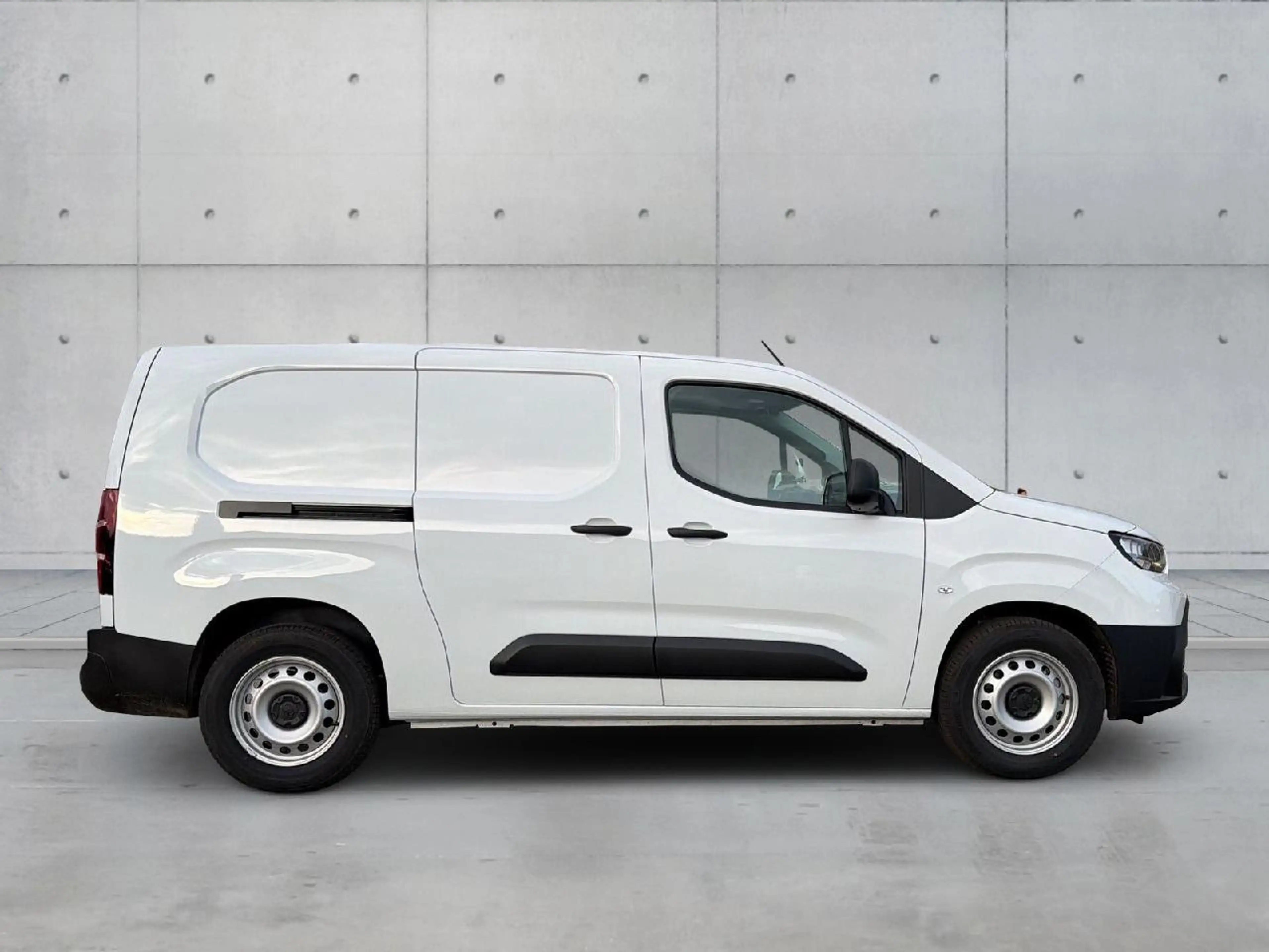 Toyota Proace City L2 Electric Meister — photo 4