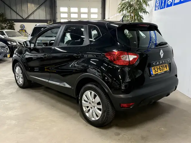 Renault Captur view 2