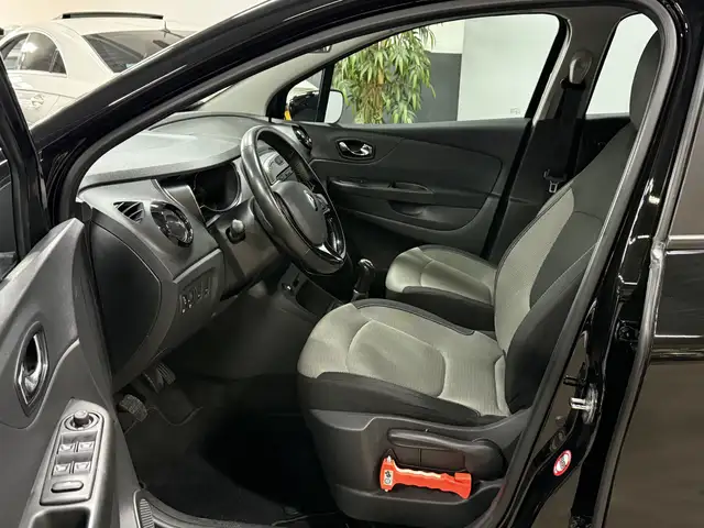 Renault Captur view 5