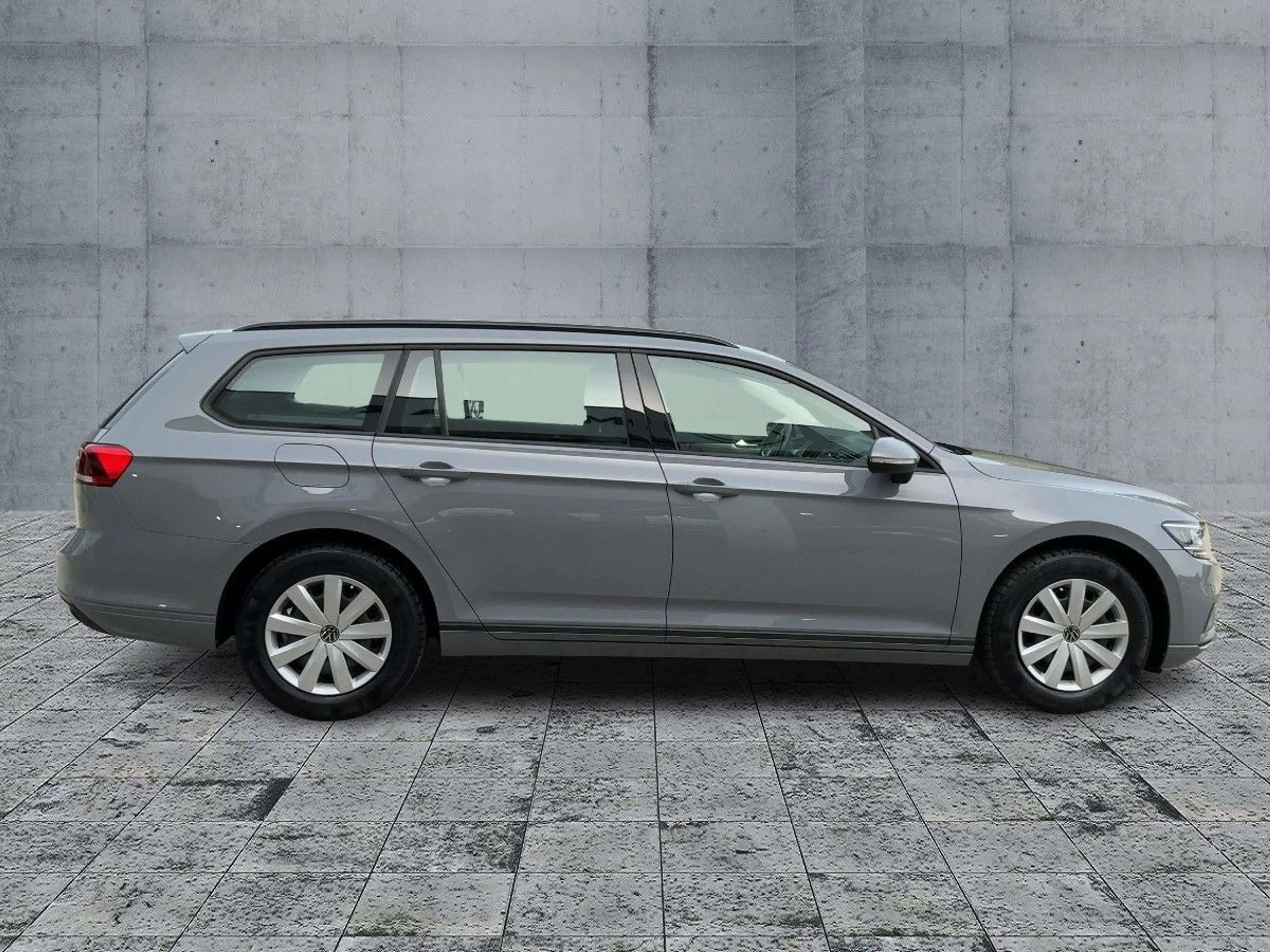 Volkswagen Passat Variant 1.5 TSI DSG LED+NAVI+RFK+APP — photo 7