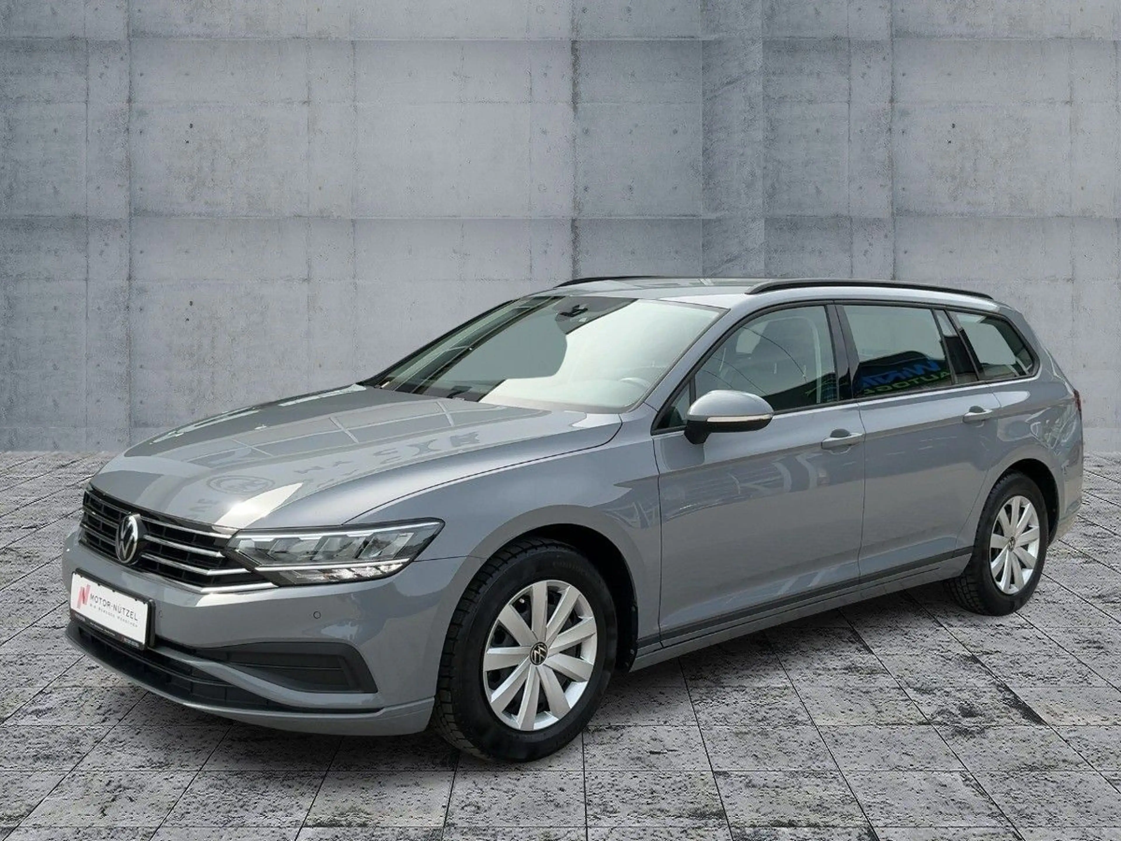 Volkswagen Passat Variant 1.5 TSI DSG LED+NAVI+RFK+APP — photo 2