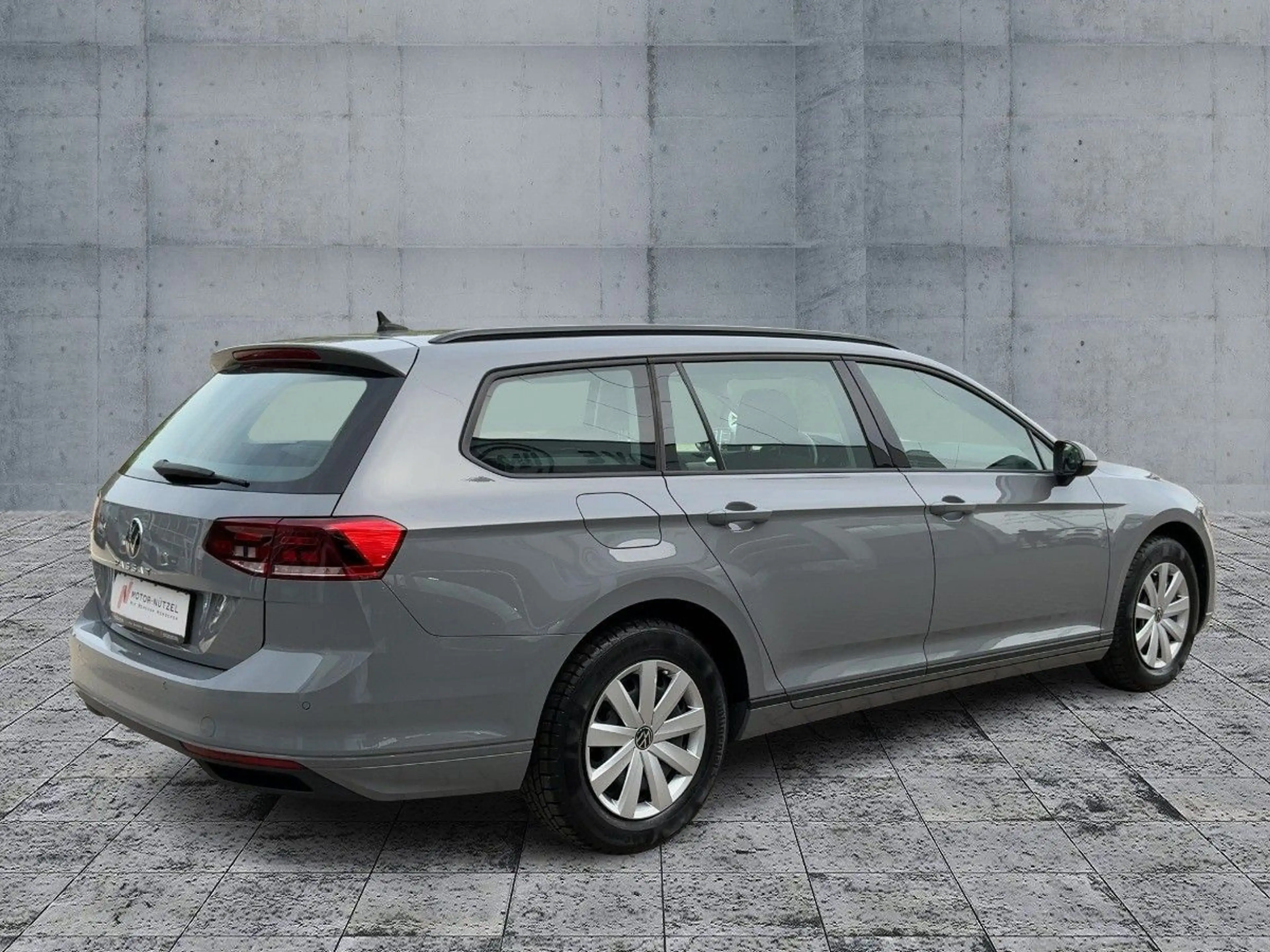 Volkswagen Passat Variant 1.5 TSI DSG LED+NAVI+RFK+APP — photo 6