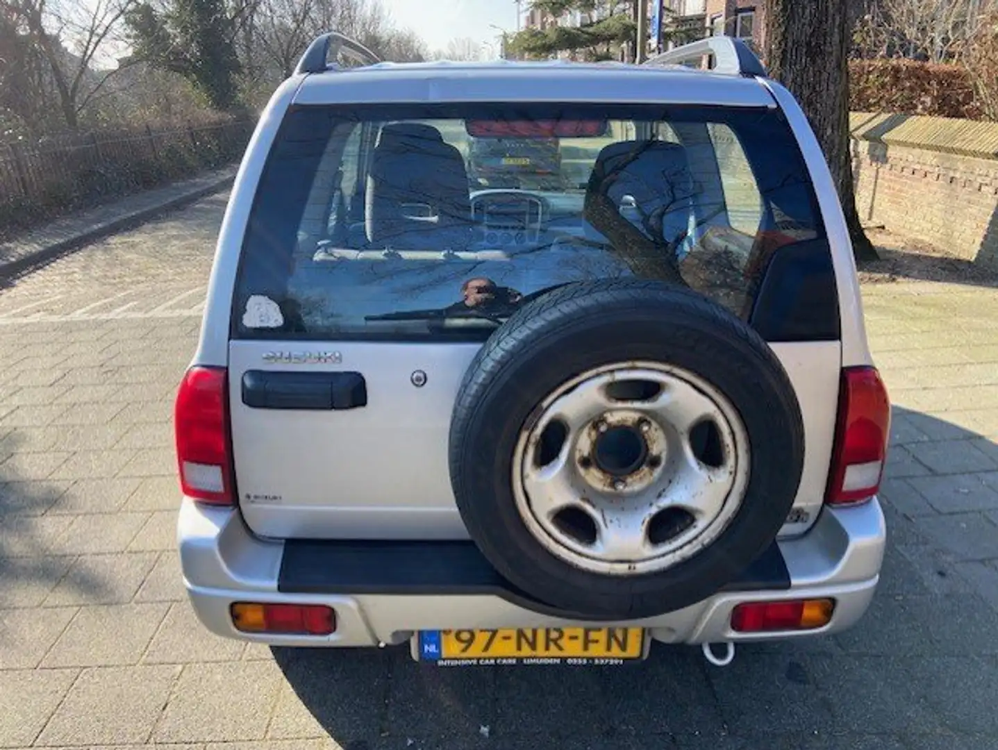 Suzuki Grand Vitara Grand Vitara 1.6 Metal Top Wide B Stříbrná - 1