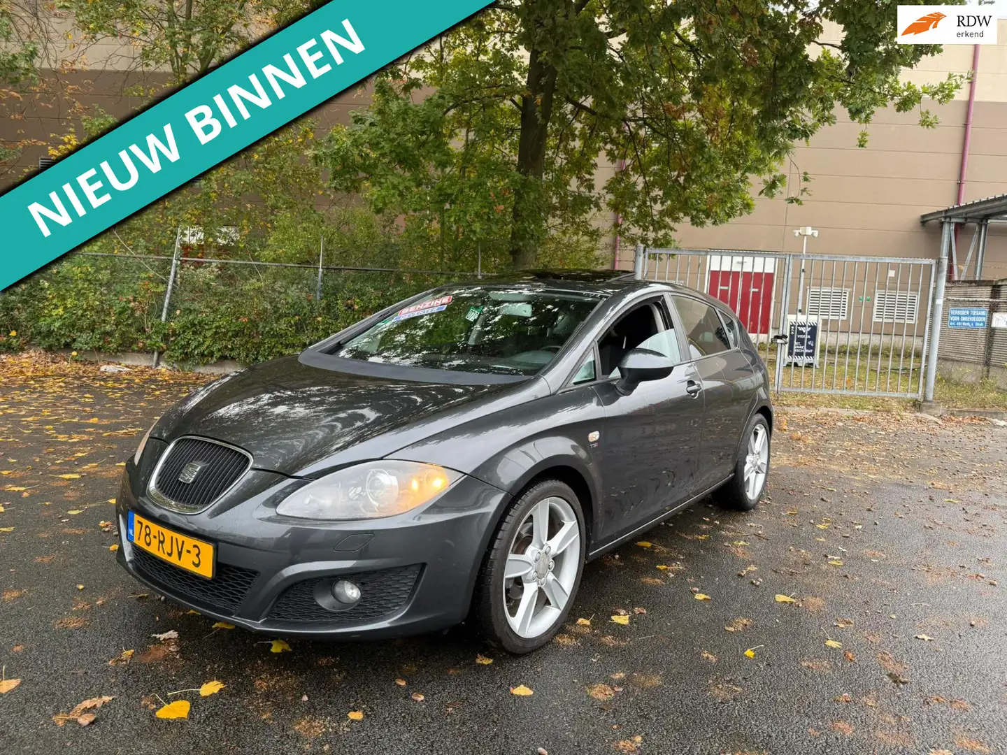 SEAT Leon 1.2 TSI Ecomotive Sport NETTE AUTO RIJDT EN SCHAKE Grau - 1