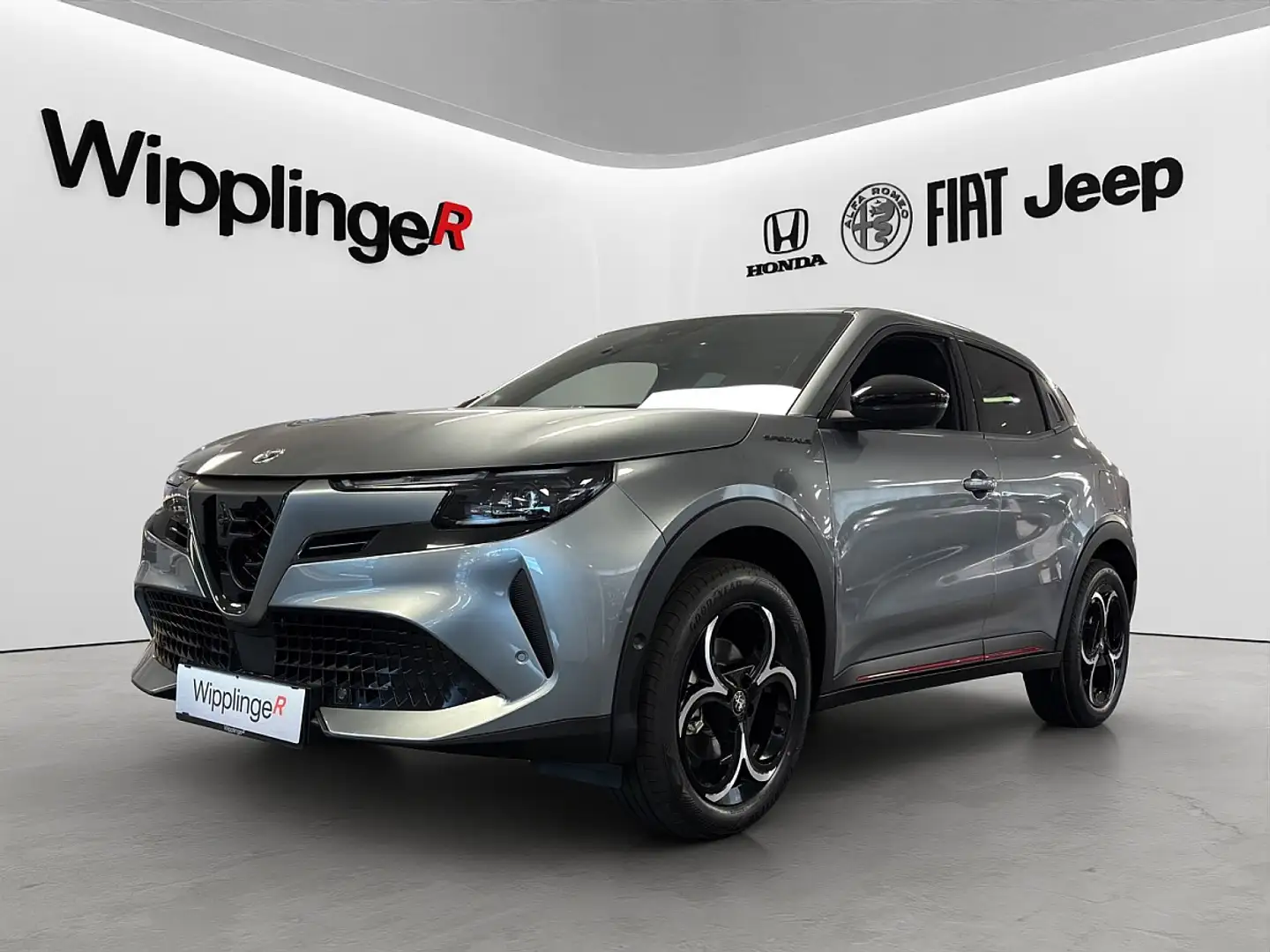 Alfa Romeo Junior Ibrida Speciale 1.2 MHEV e-DCT6 Grau - 1