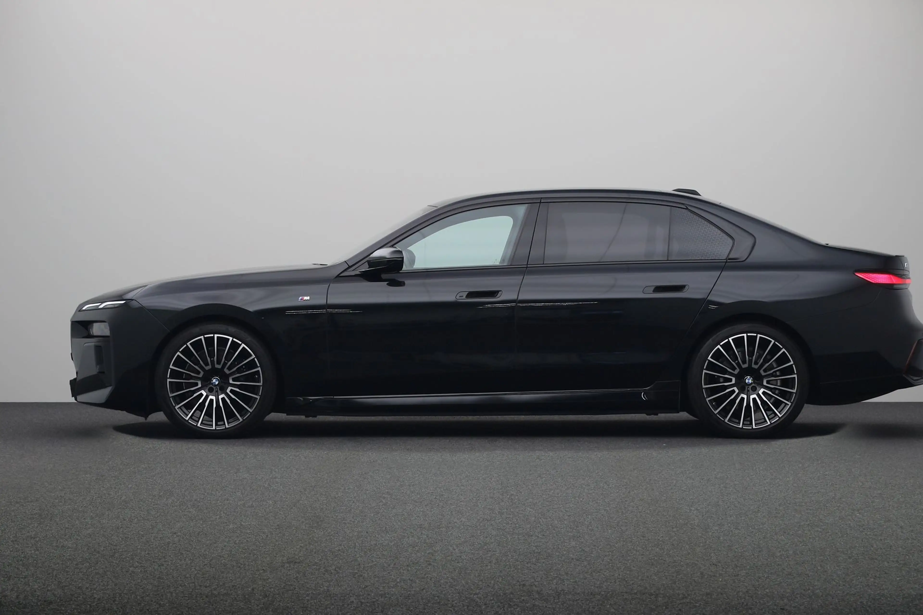 BMW i7 eDrive50 106 kWh | High Executive | M Sportpakket — photo 12