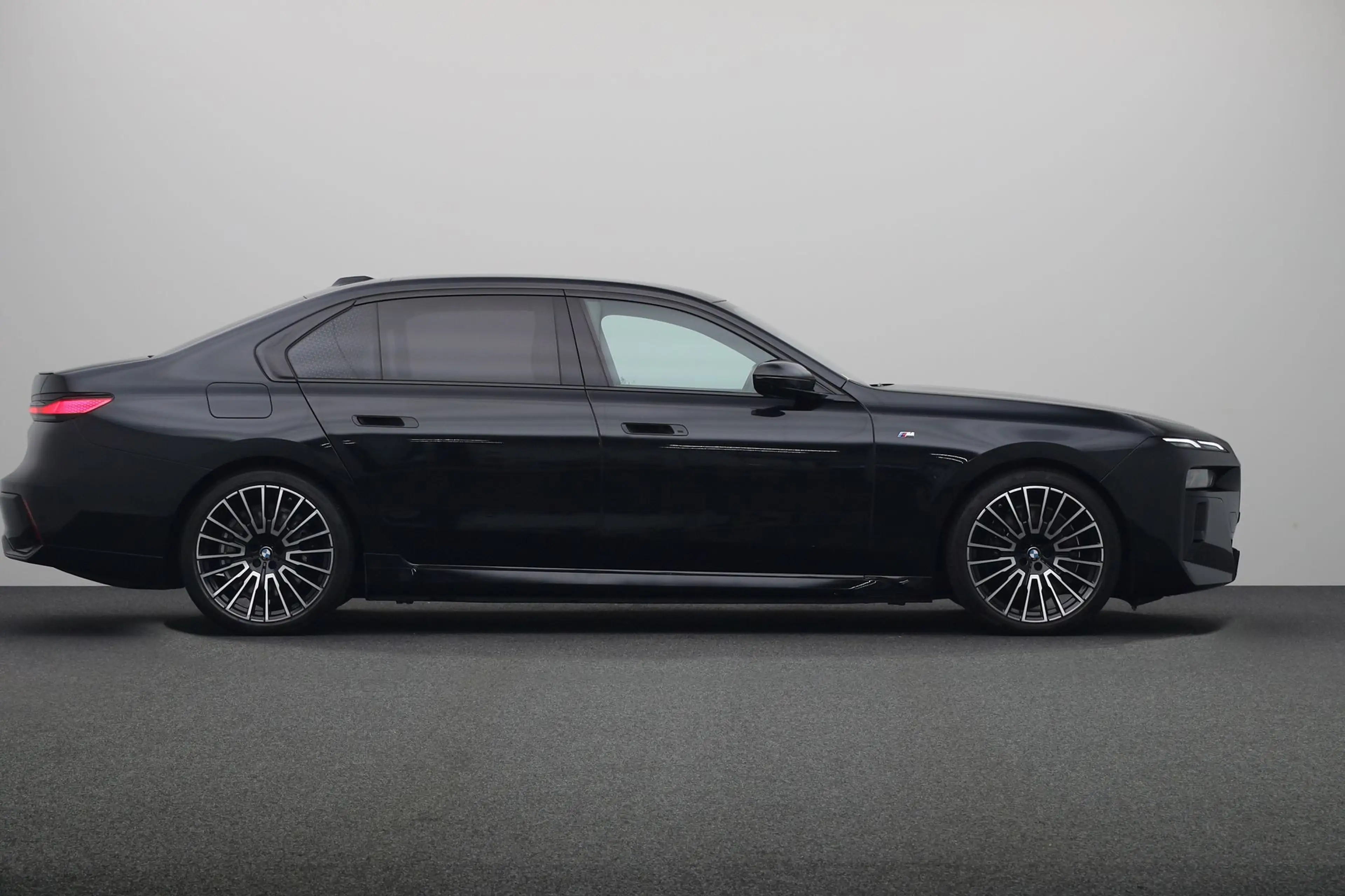 BMW i7 eDrive50 106 kWh | High Executive | M Sportpakket — photo 10