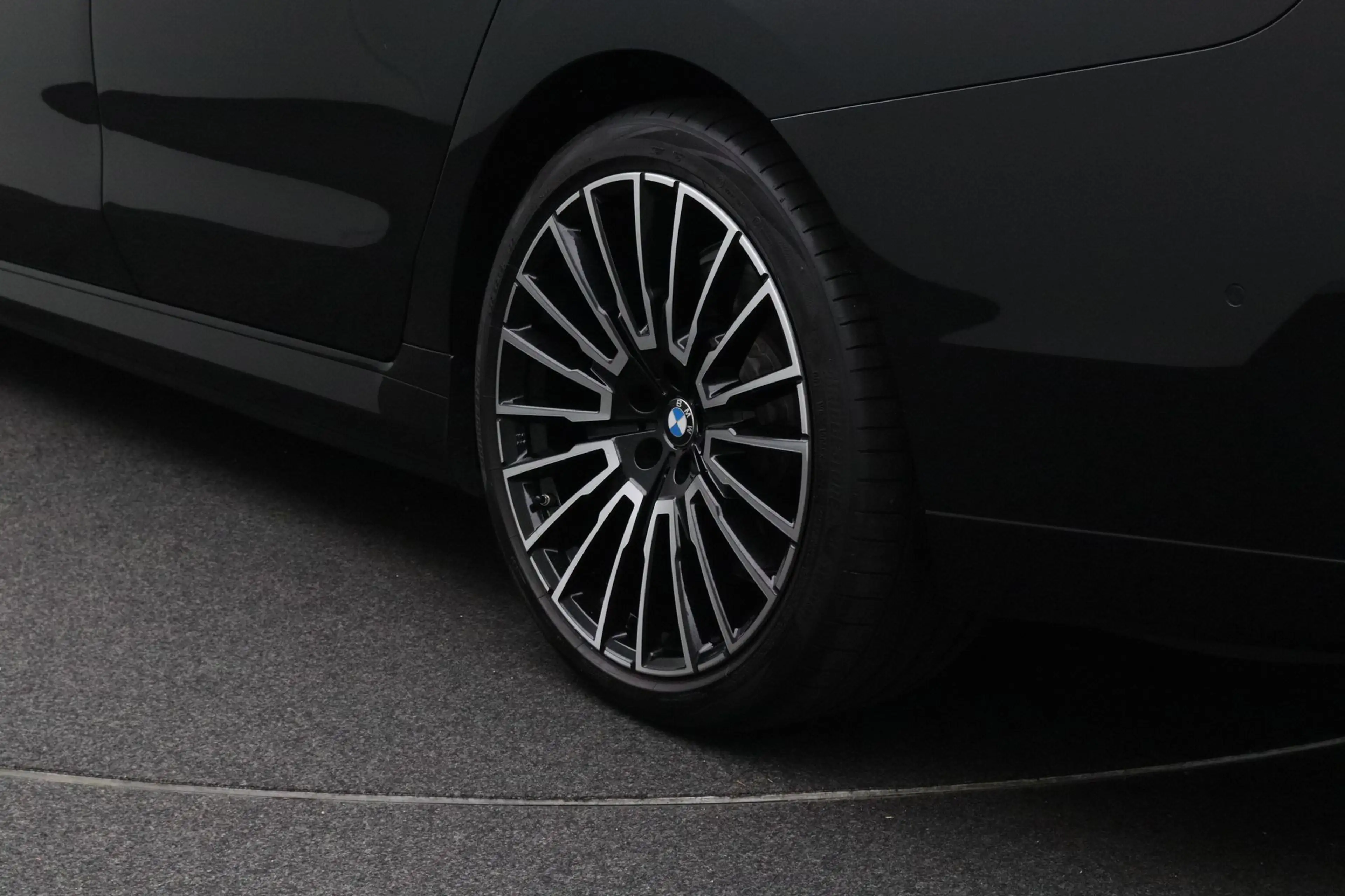 BMW i7 eDrive50 106 kWh | High Executive | M Sportpakket — photo 5