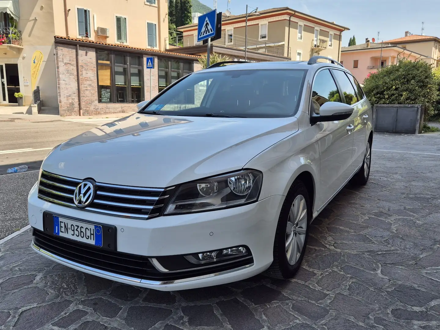 Volkswagen Passat 2.0 tdi Highline - 1